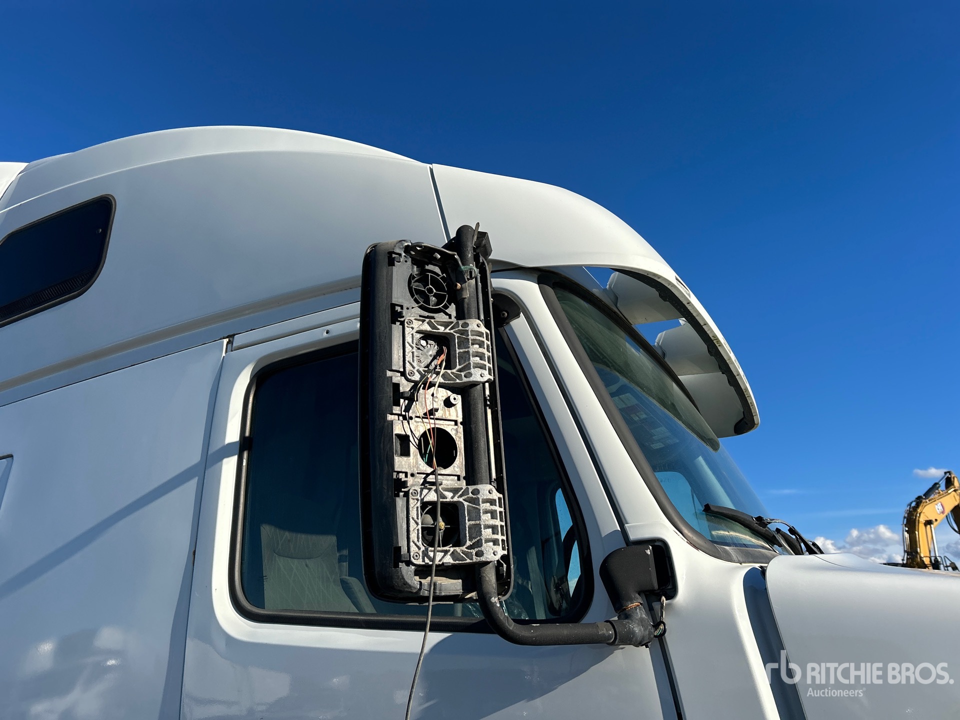 2017 Volvo VNL