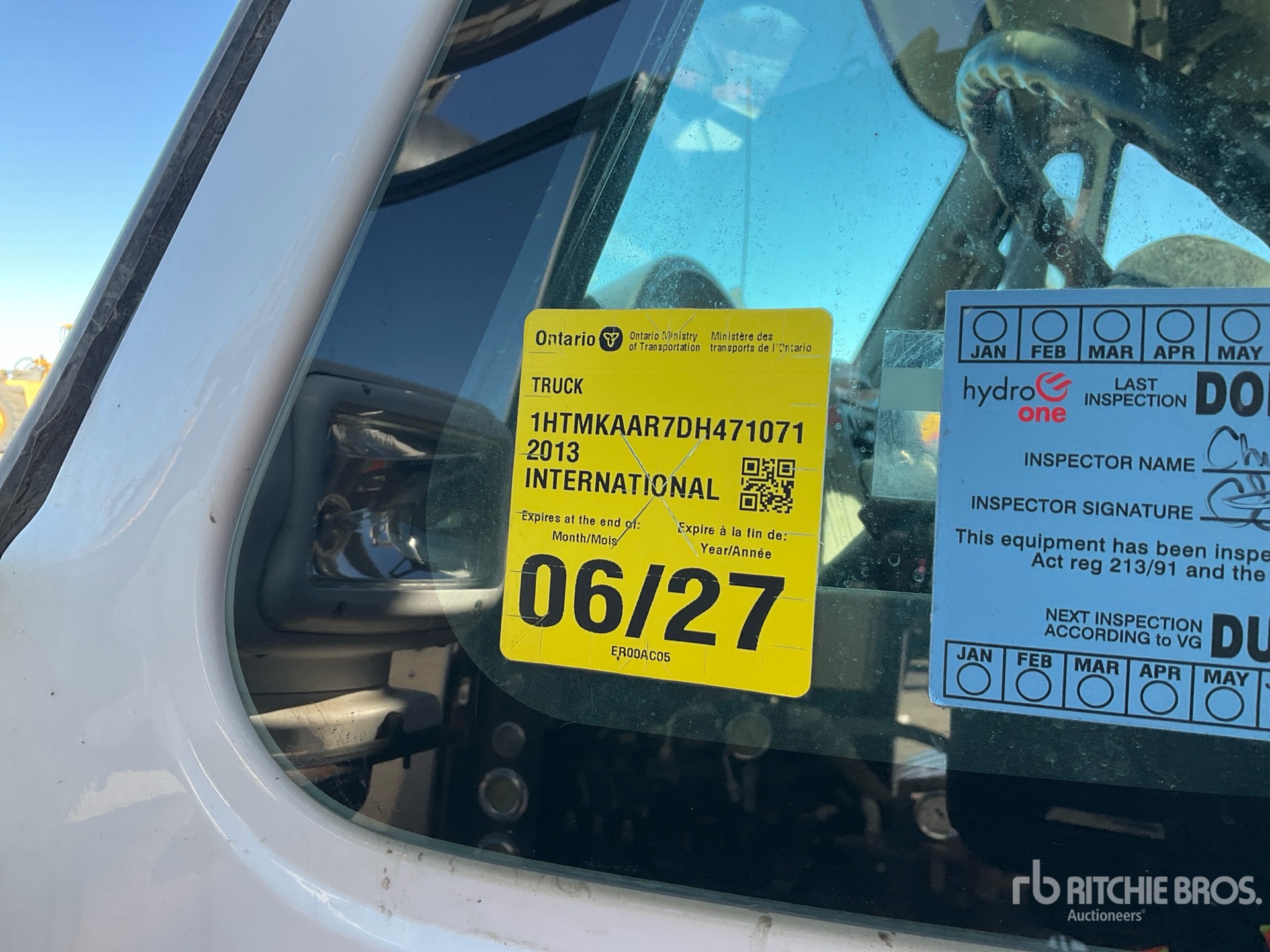 2013 International 4400SBA