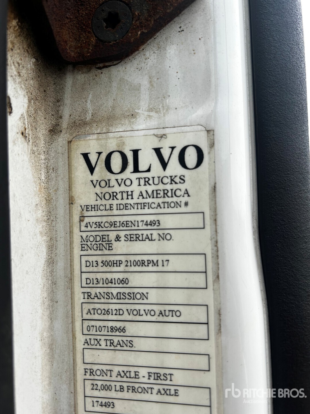 2014 Volvo VHD64B