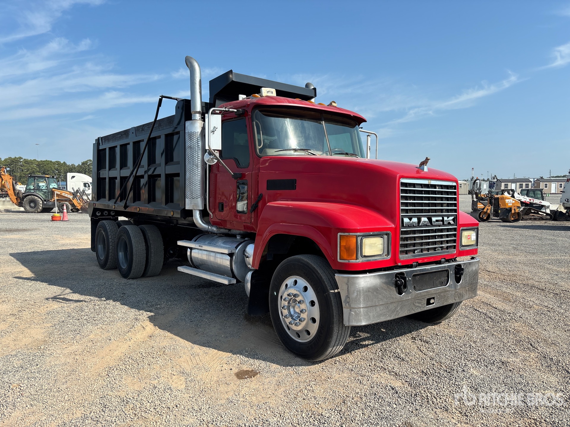 2005 Mack CHN613