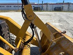 Chassis with Plandeka hydrauliczna