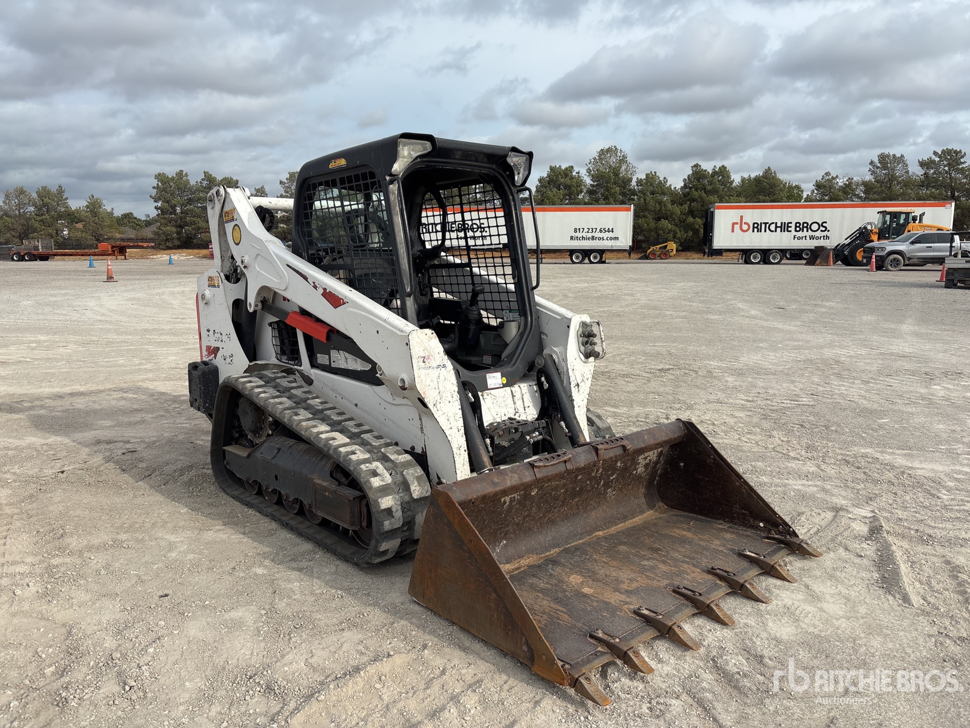 2020 Bobcat T595