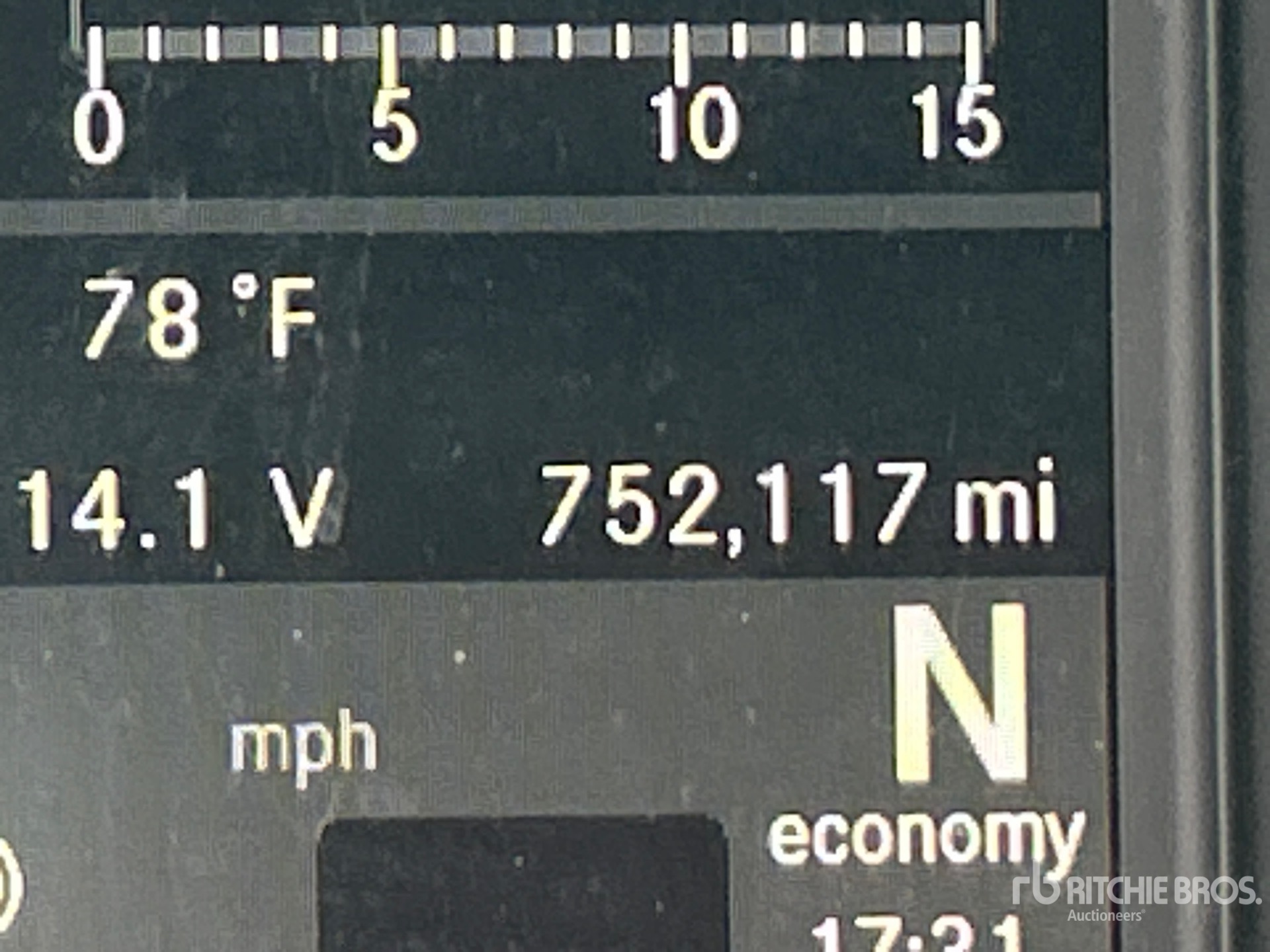 2021 Freightliner CASCADIA 113