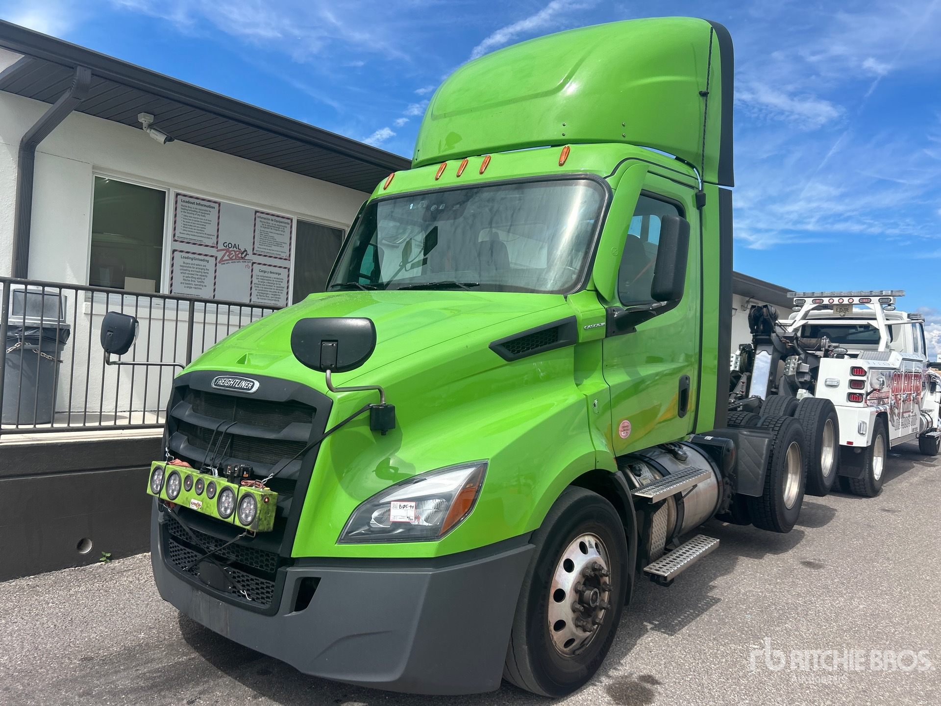 2021 Freightliner CASCADIA 113