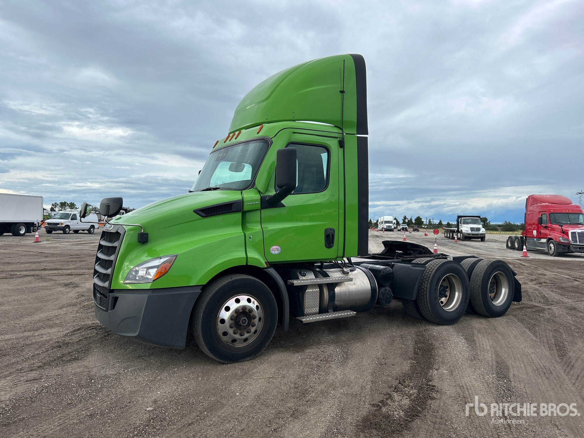 2021 Freightliner CASCADIA 113