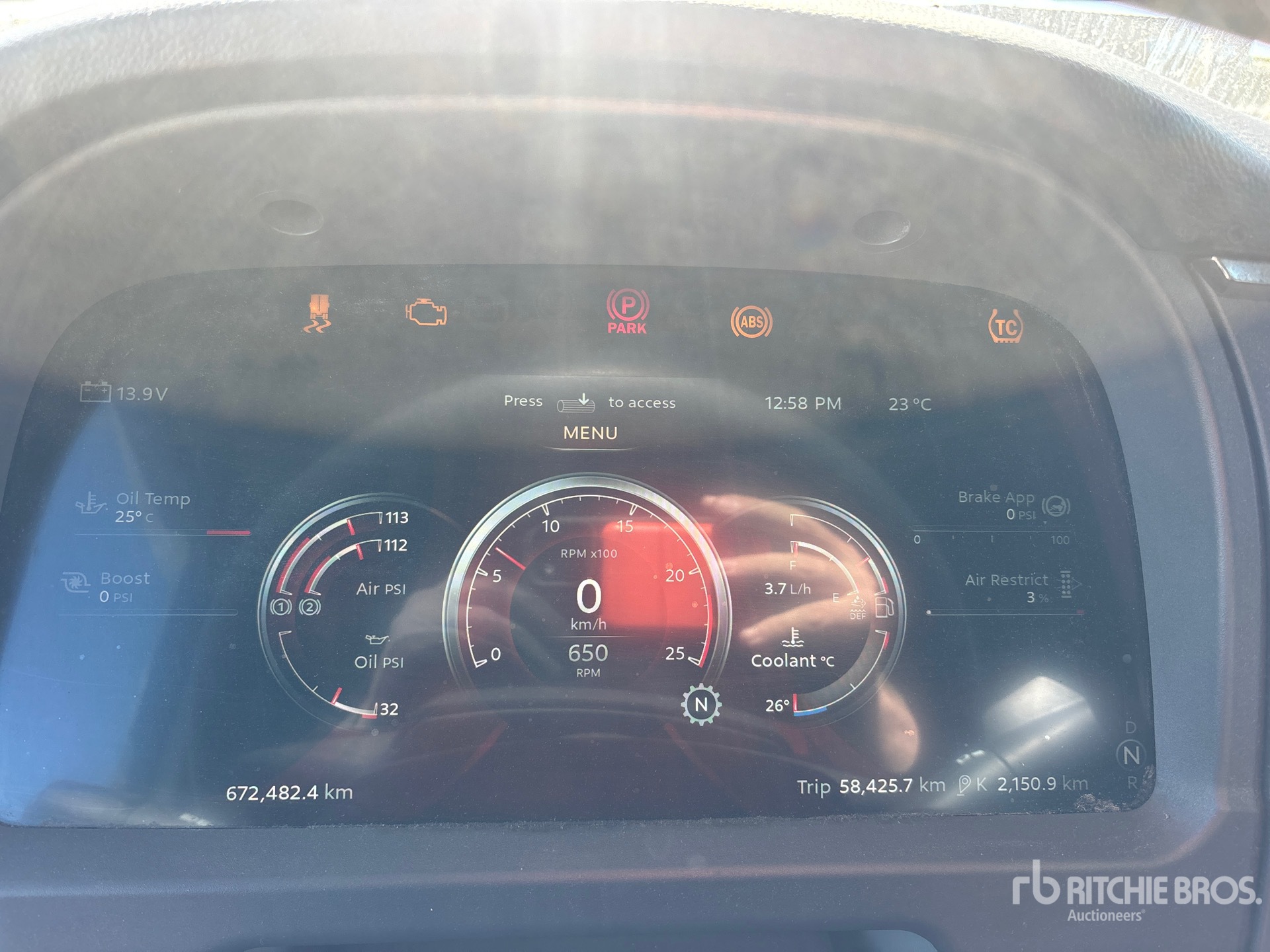 2023 Peterbilt 579