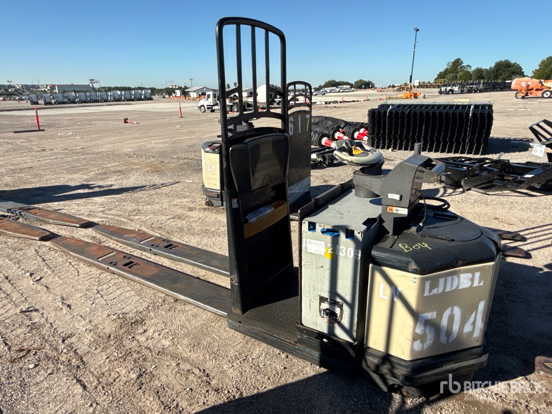 2016 Crown PC4500-80