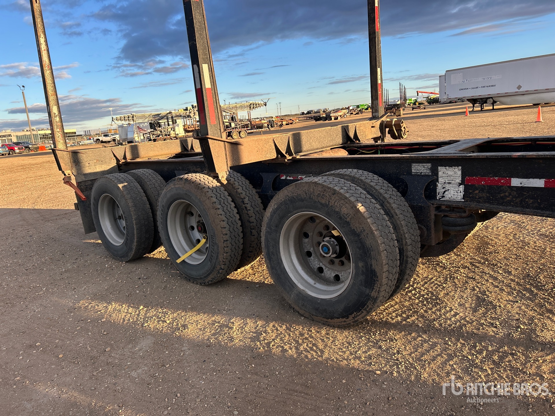 2019 Freflyt Tri/A Hayrack