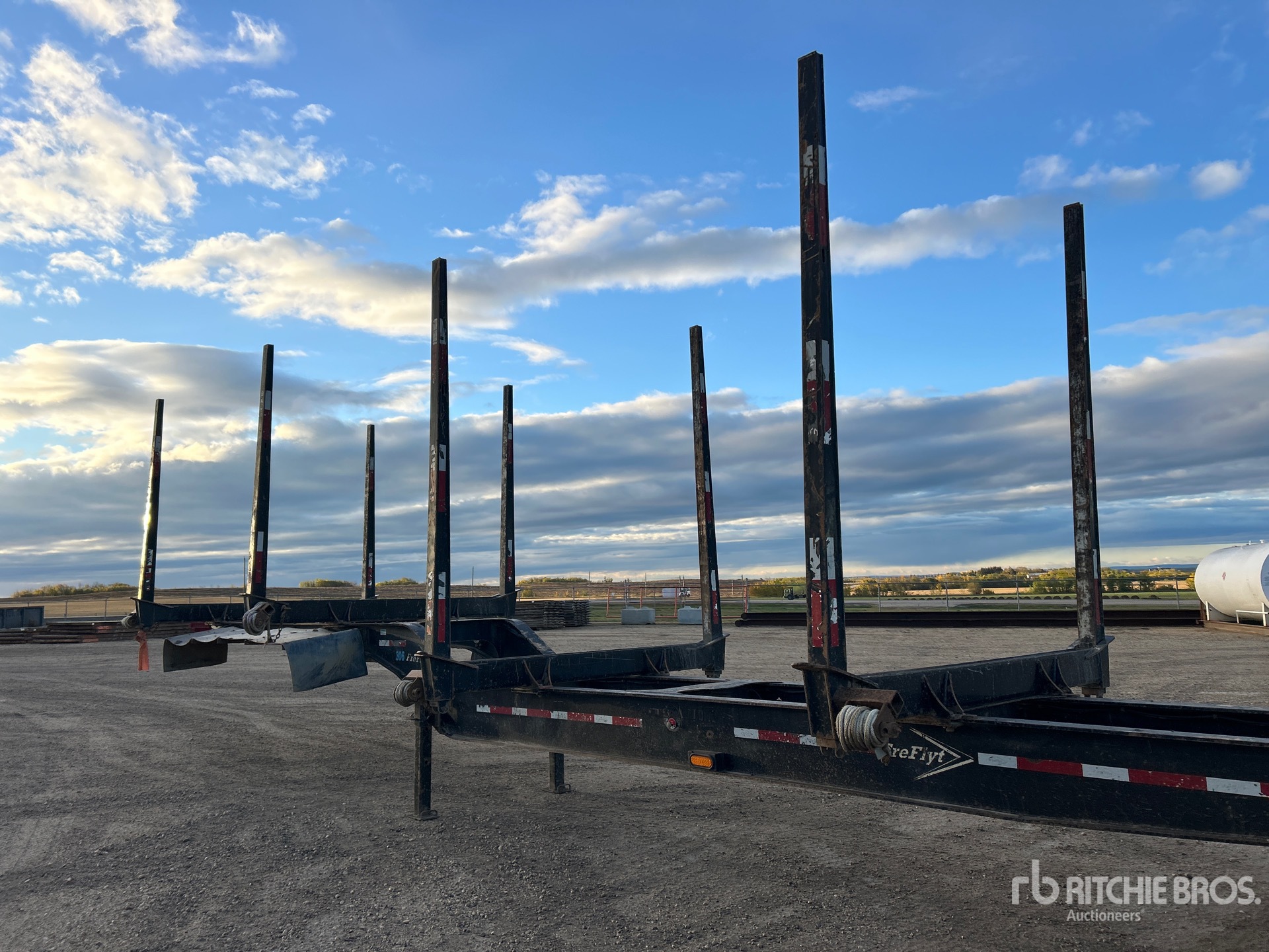 2019 Freflyt Tri/A Hayrack