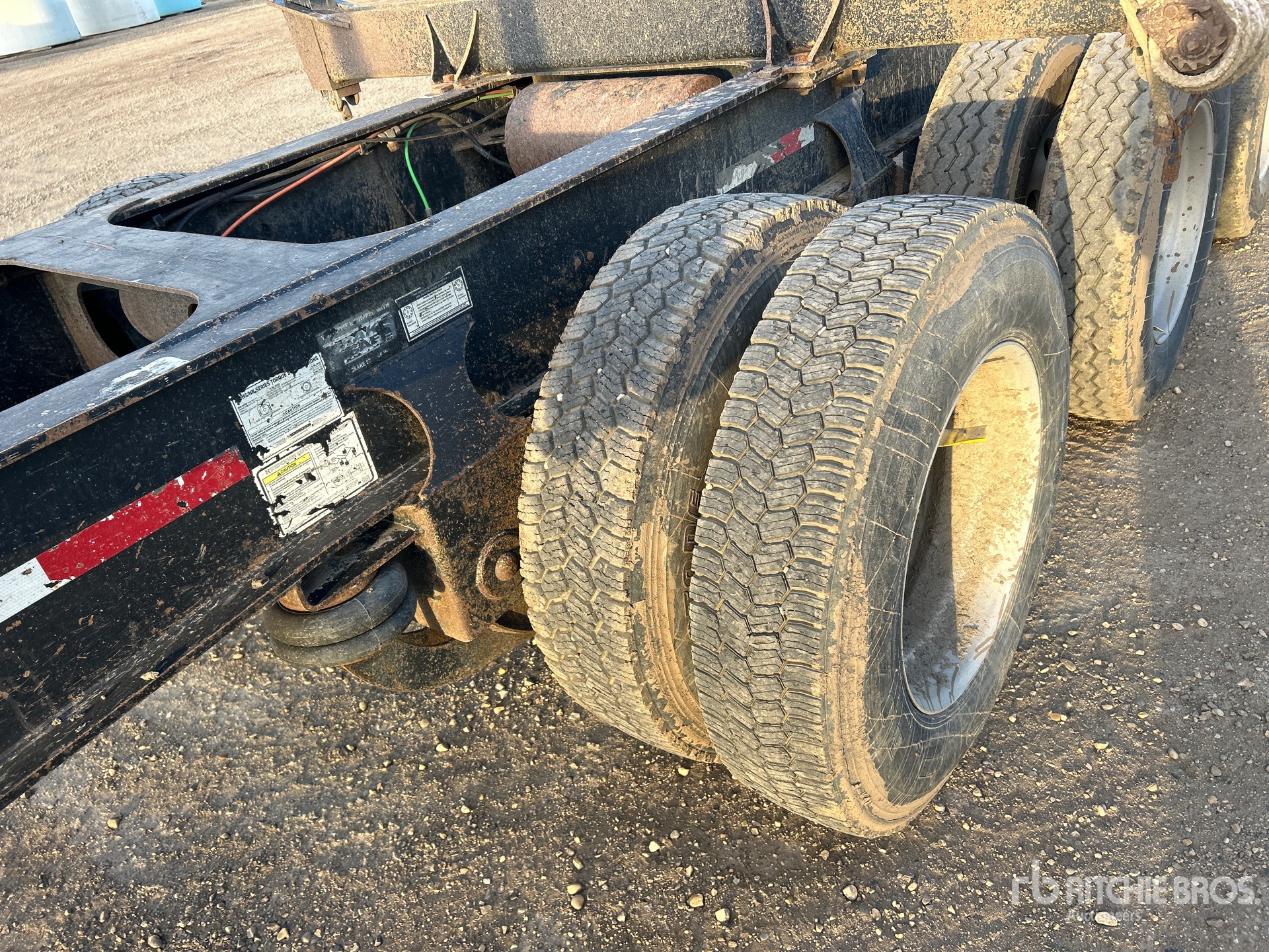2019 Freflyt Tri/A Hayrack