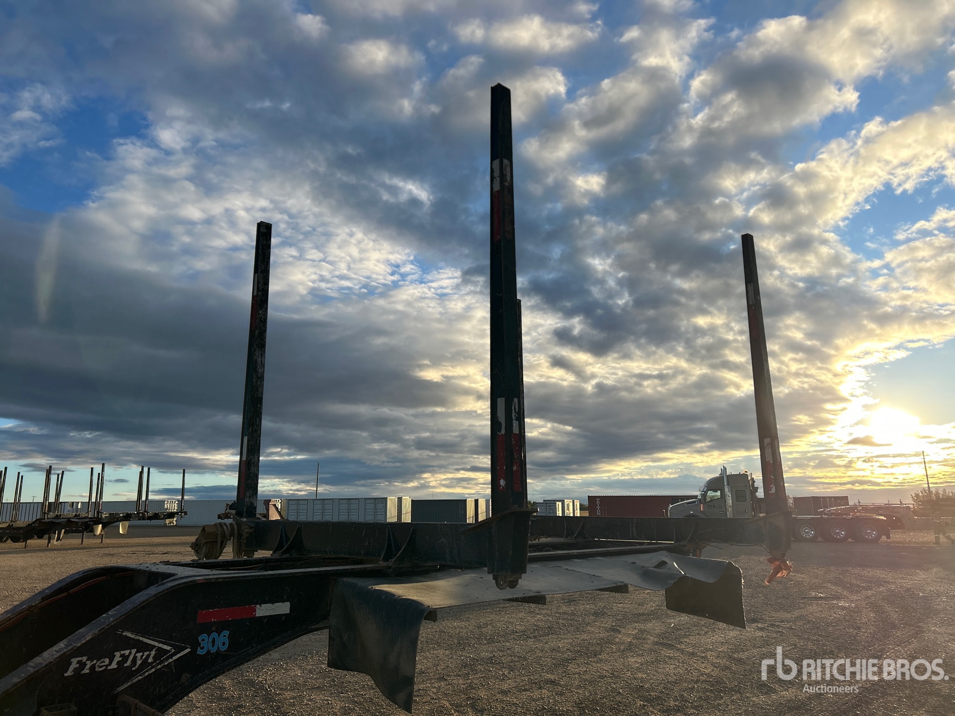 2019 Freflyt Tri/A Hayrack