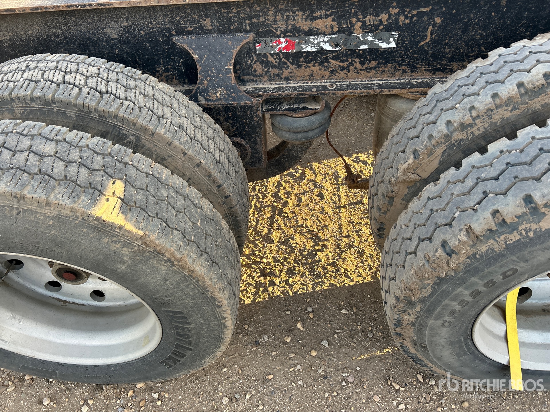 2019 Freflyt Tri/A Hayrack