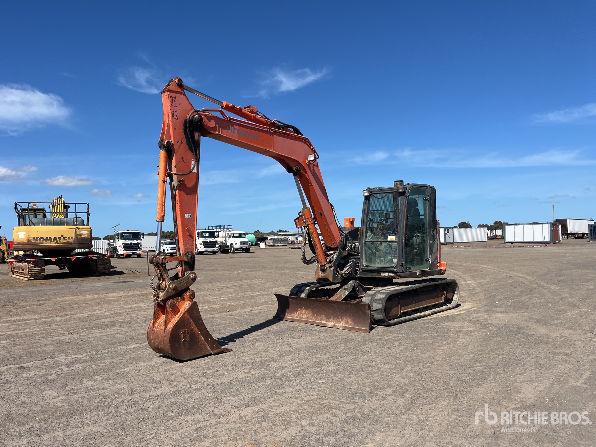 2015 Hitachi ZX85USB-5A