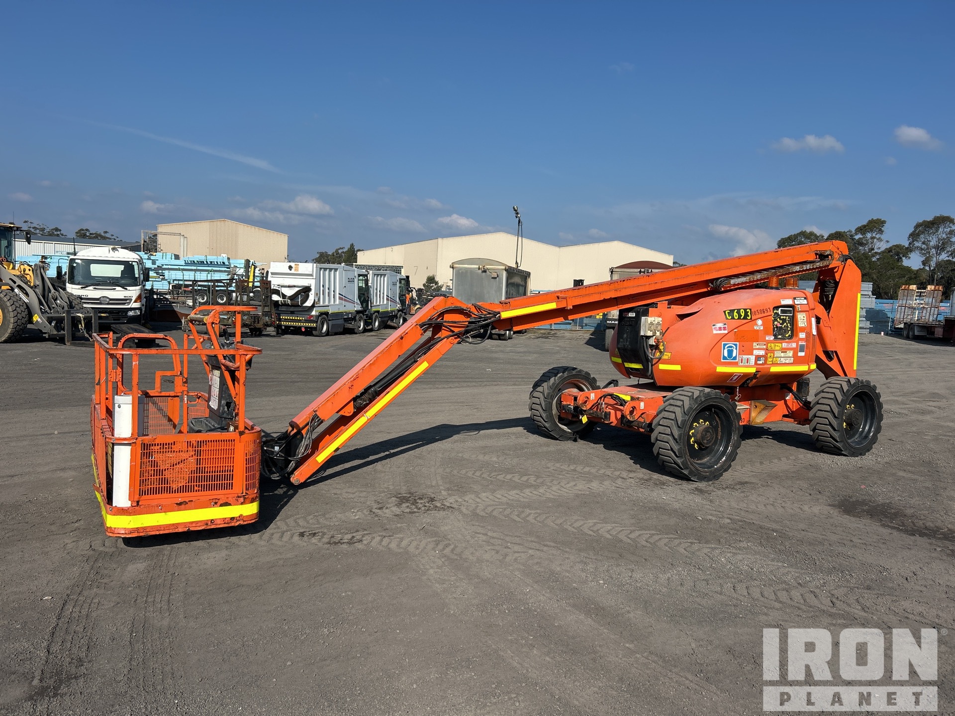 Photo of 2011 JLG 600AJ