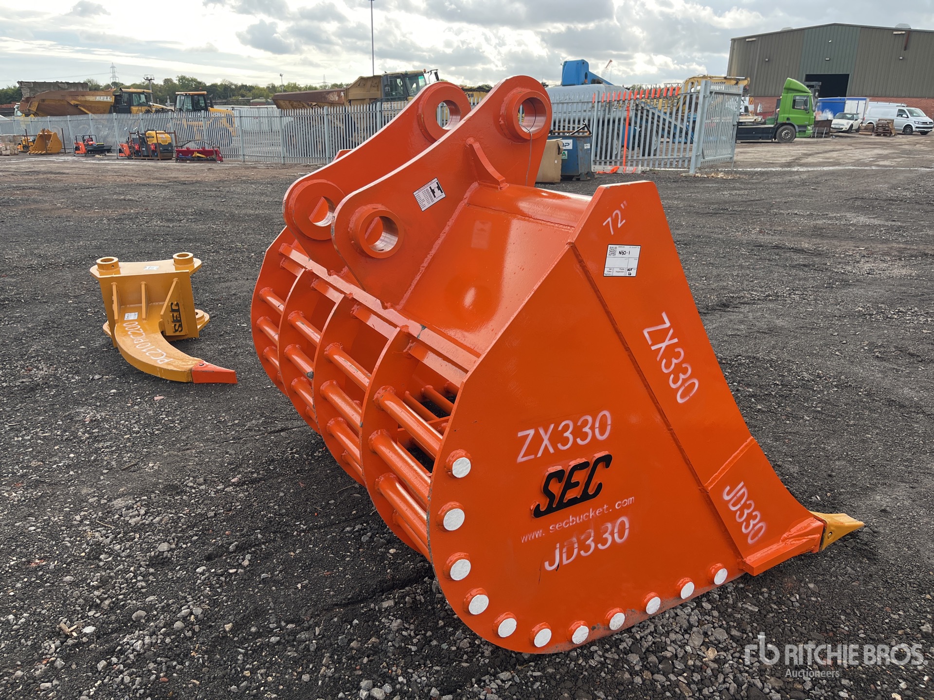2026 SEC 72 IN - FITS HITACHI ZX330 (UNUSED)