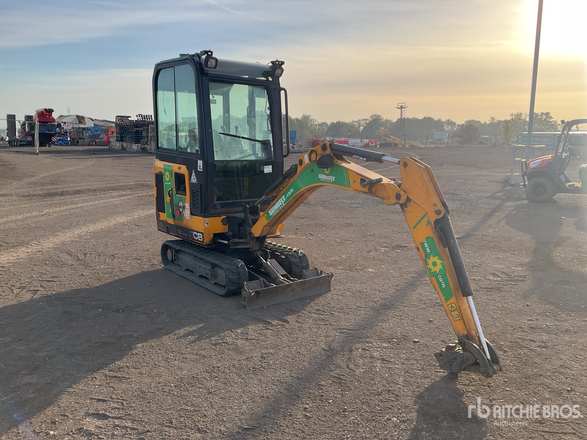 2020 JCB 16C-1