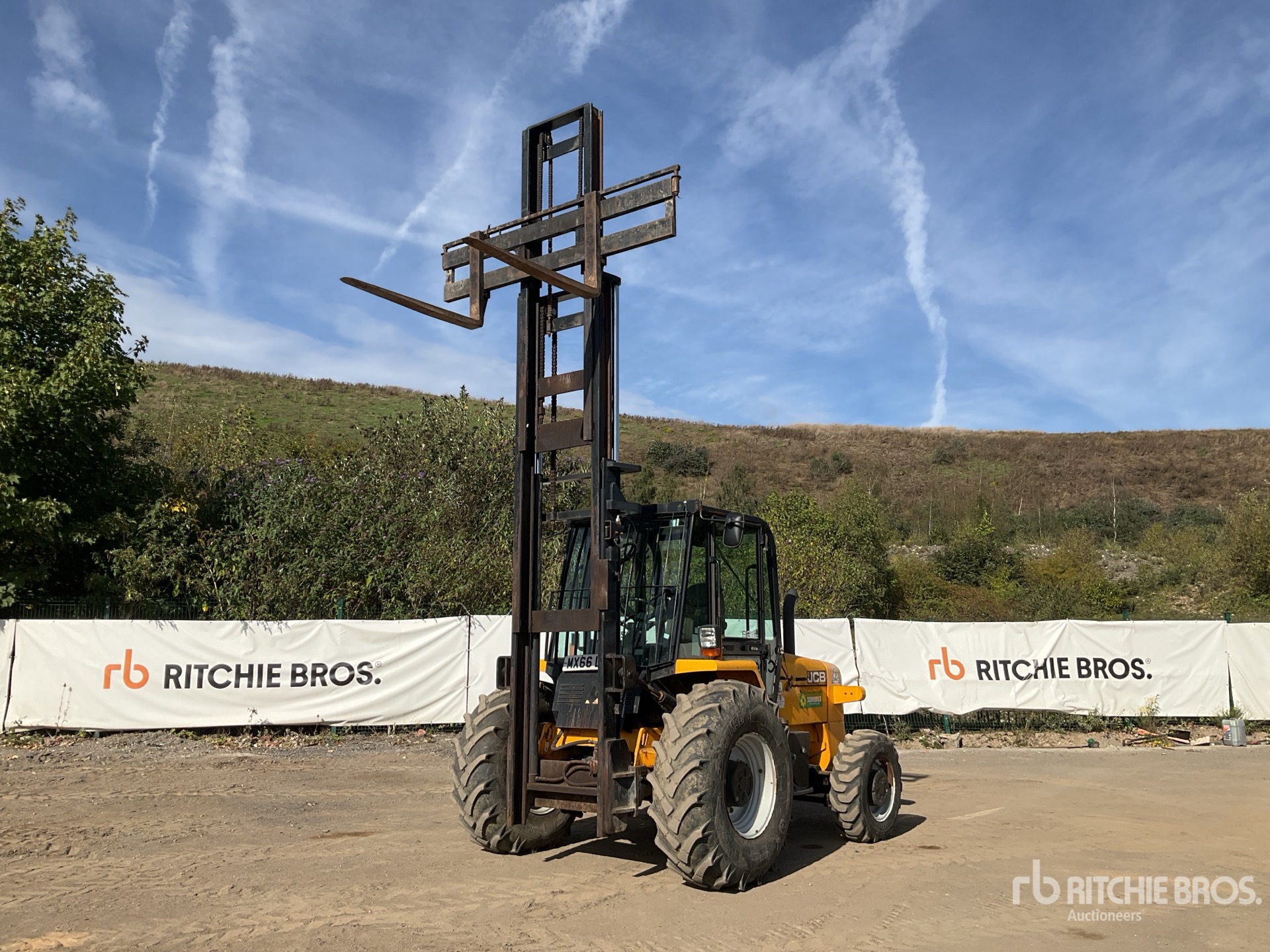 2016 JCB 926