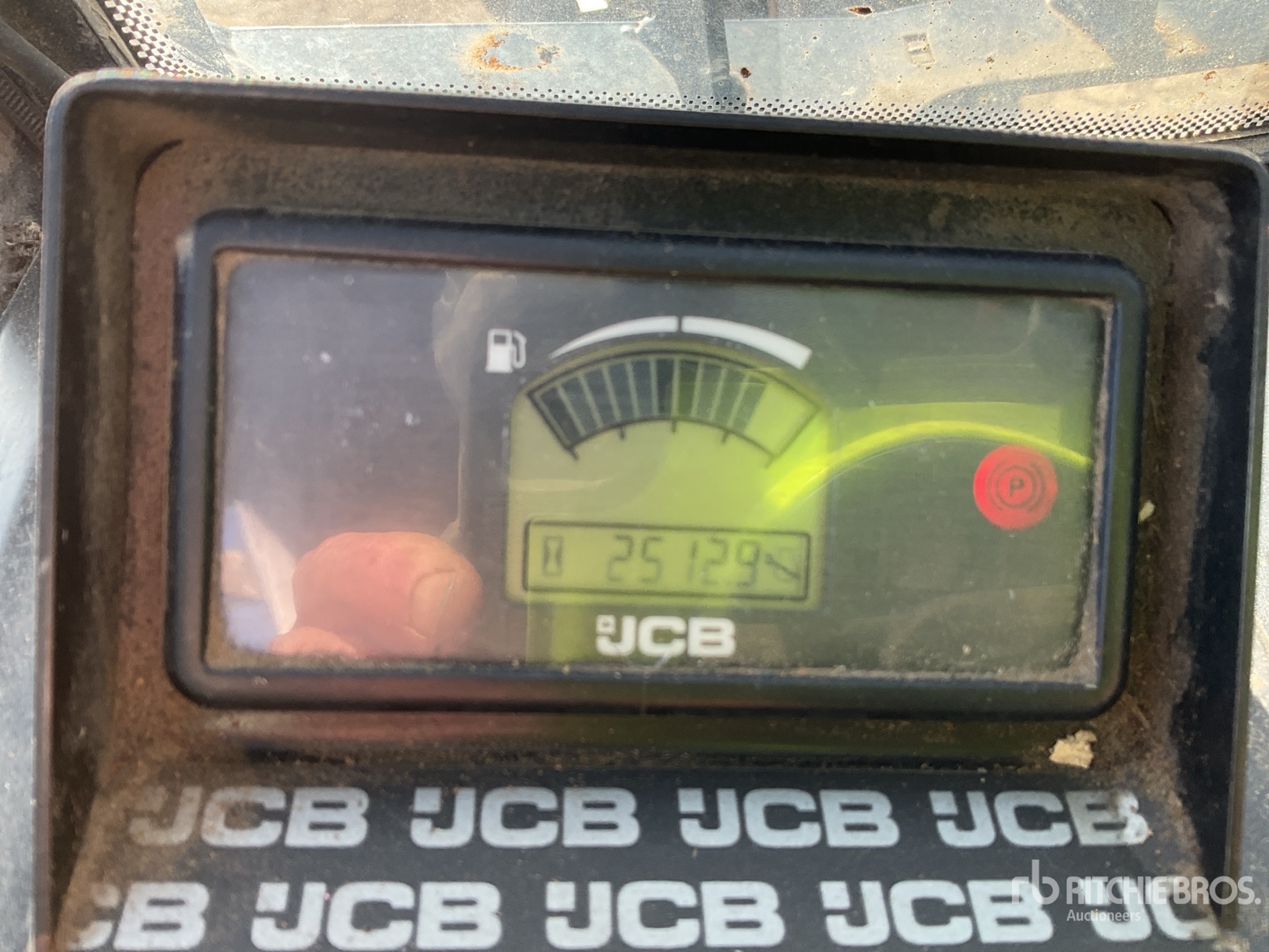 2016 JCB 926