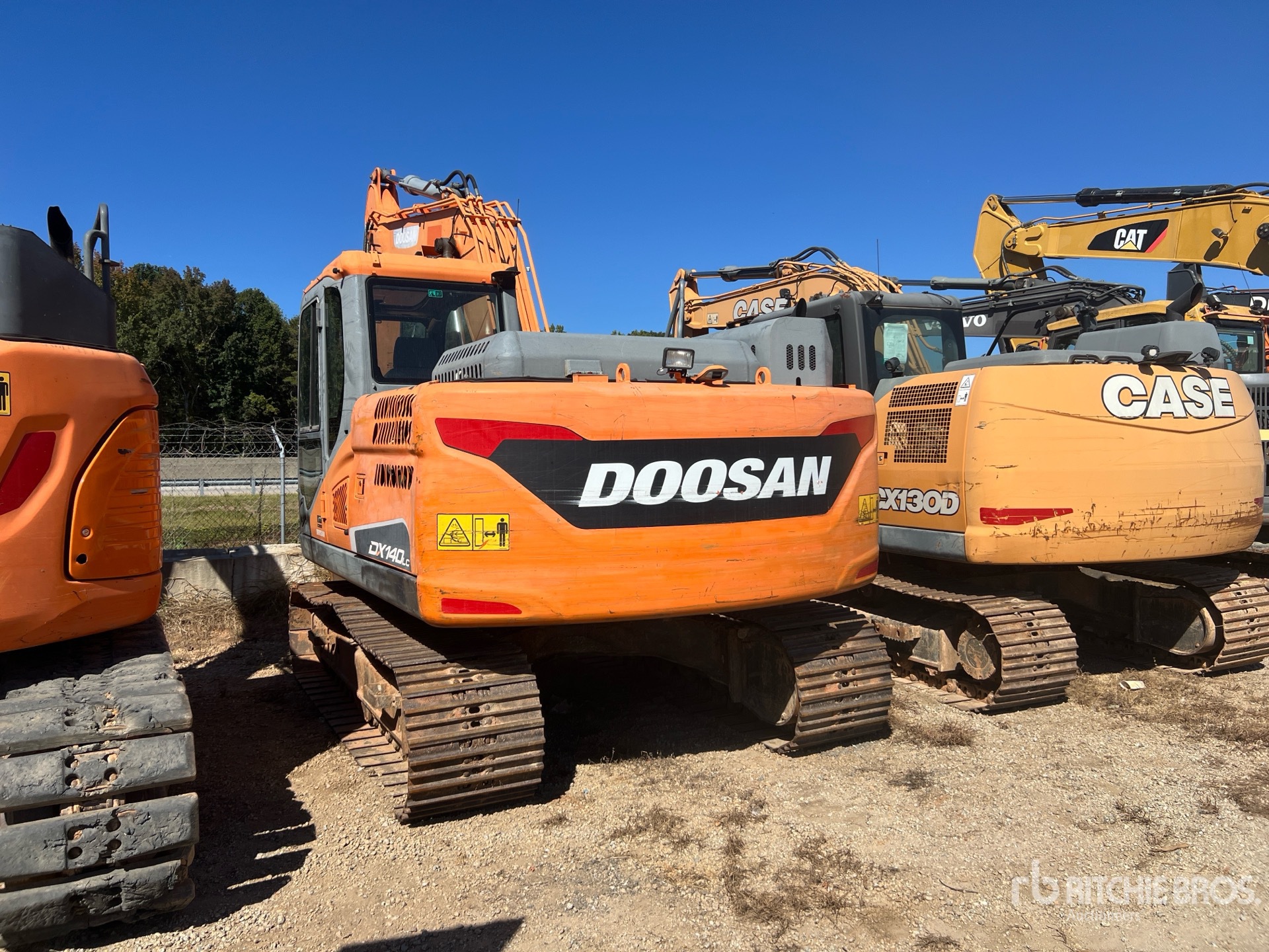 2015 Doosan DX140LC