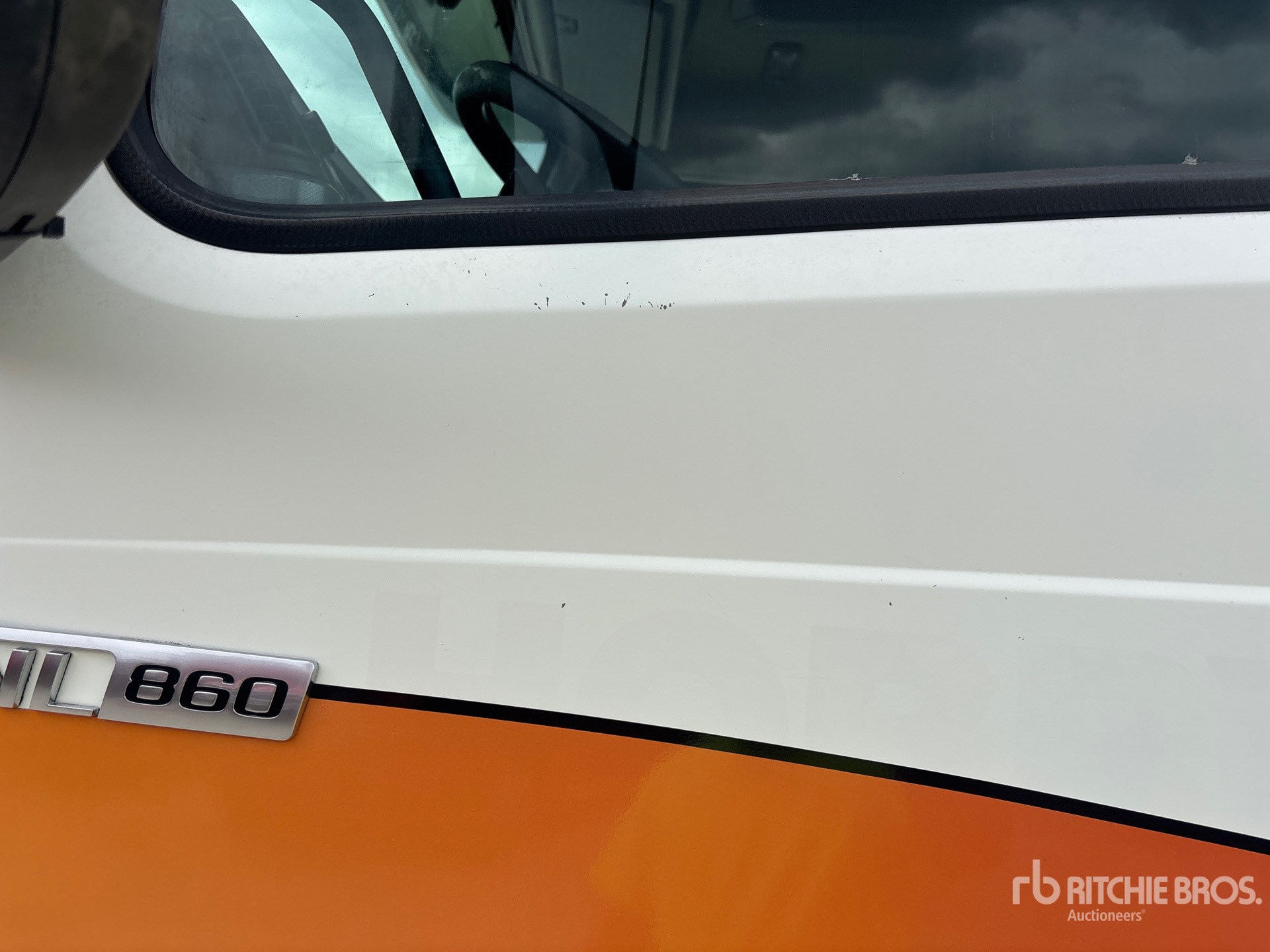 2019 Volvo VNL860