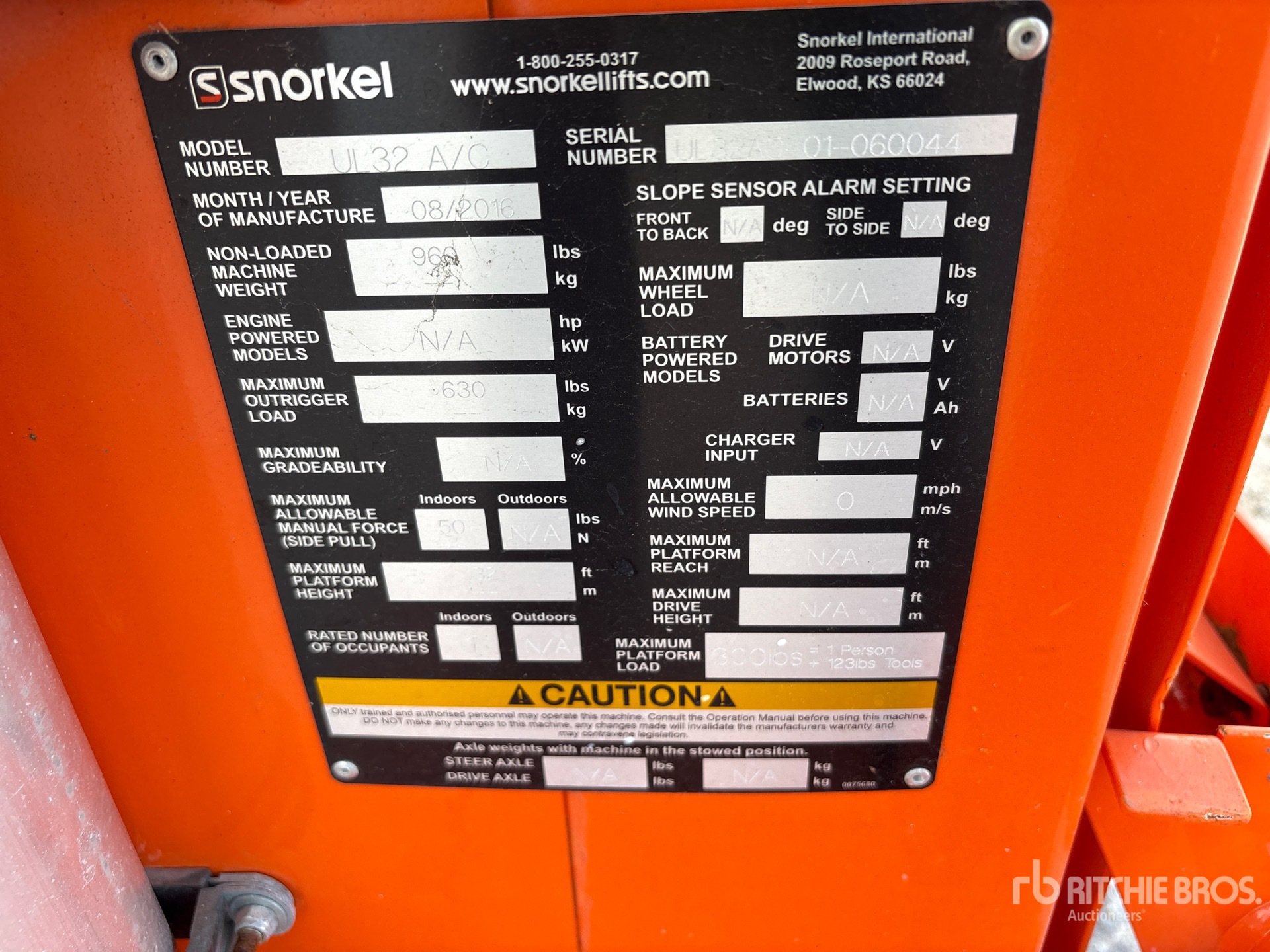 2016 Snorkel UL32