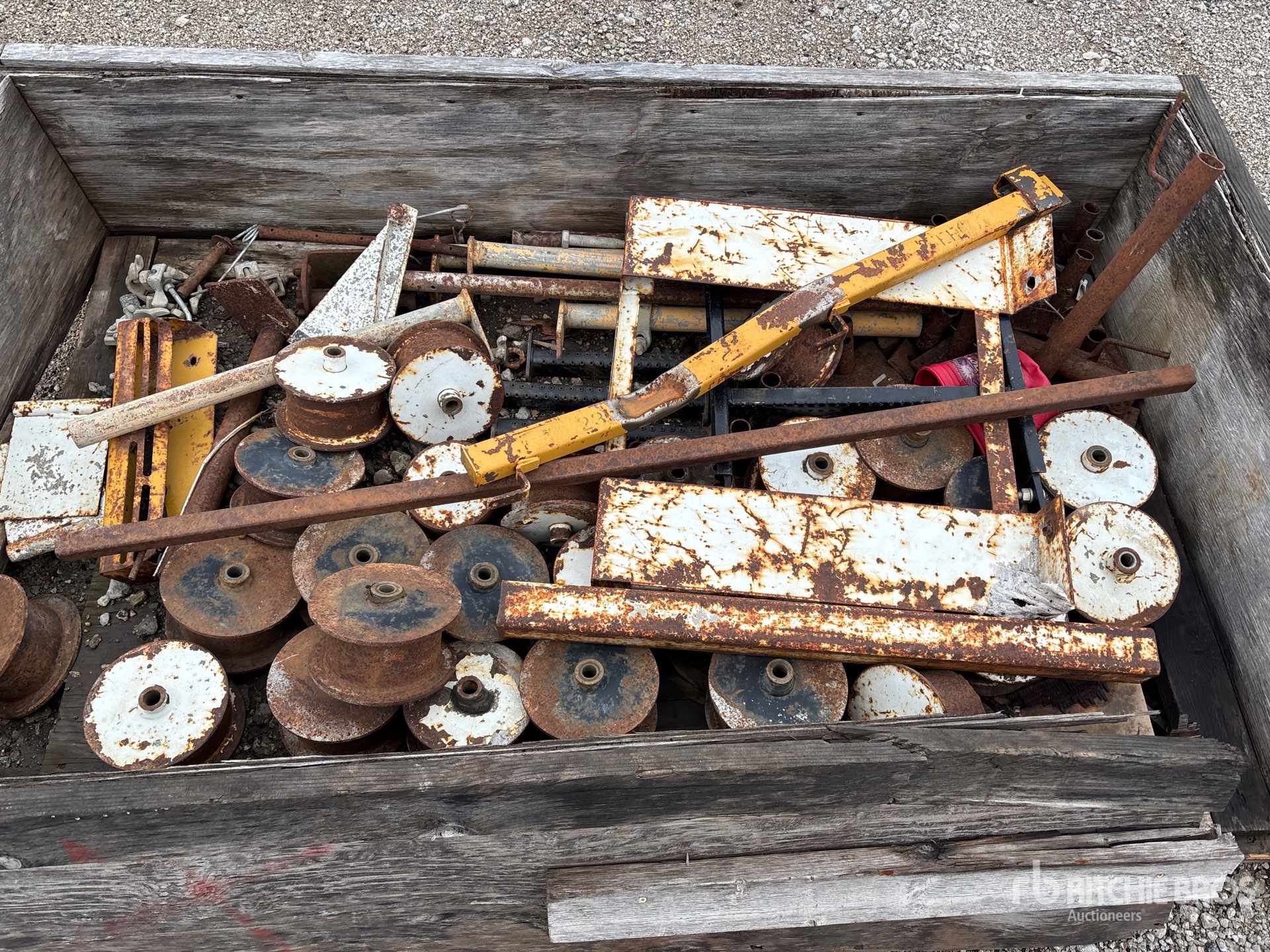 Gomaco QUANTITY OF BRIDGE DECK PARTS