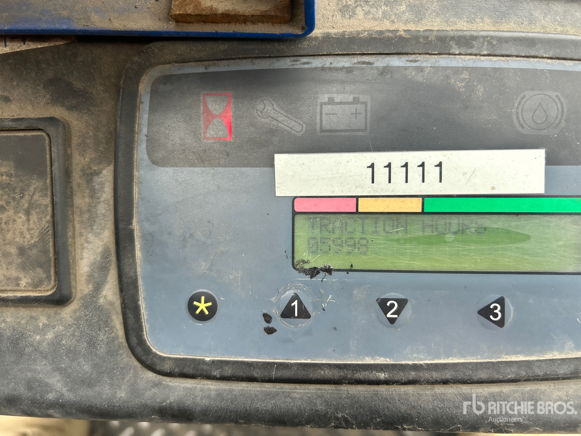 2004 Hyster E60Z33