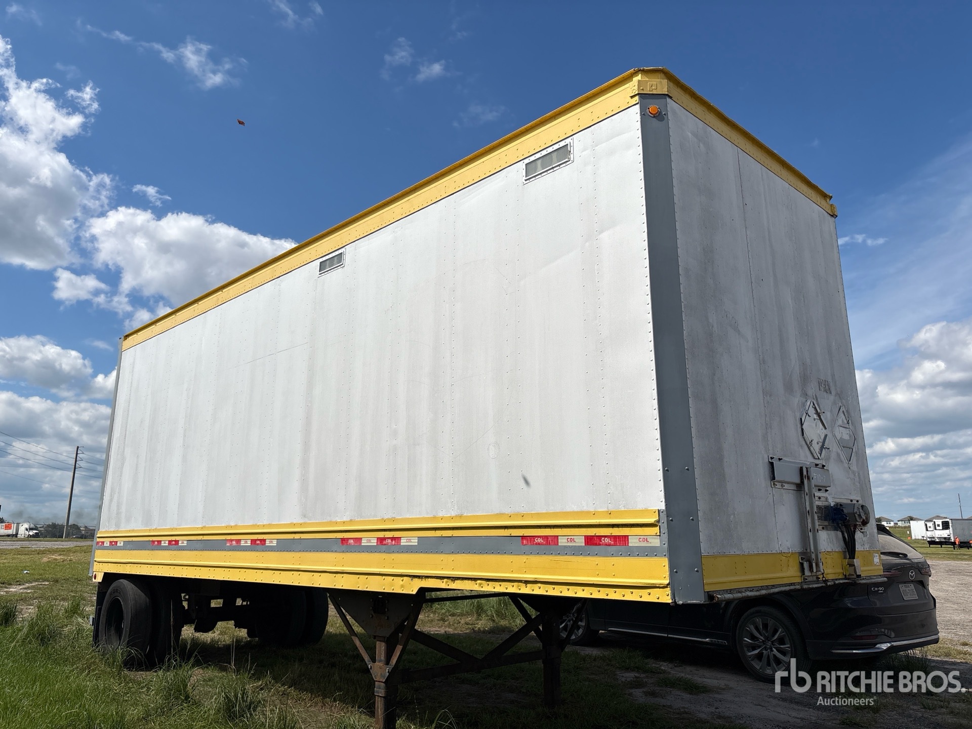 2007 Great Dane 28 ft x 102 in S/A