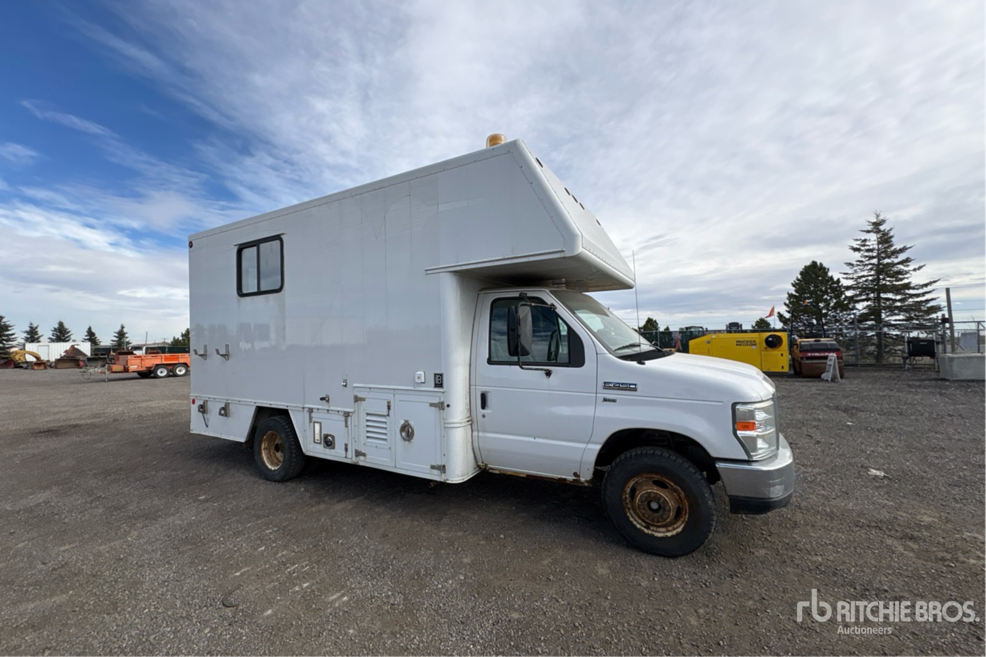 2012 Ford E-450