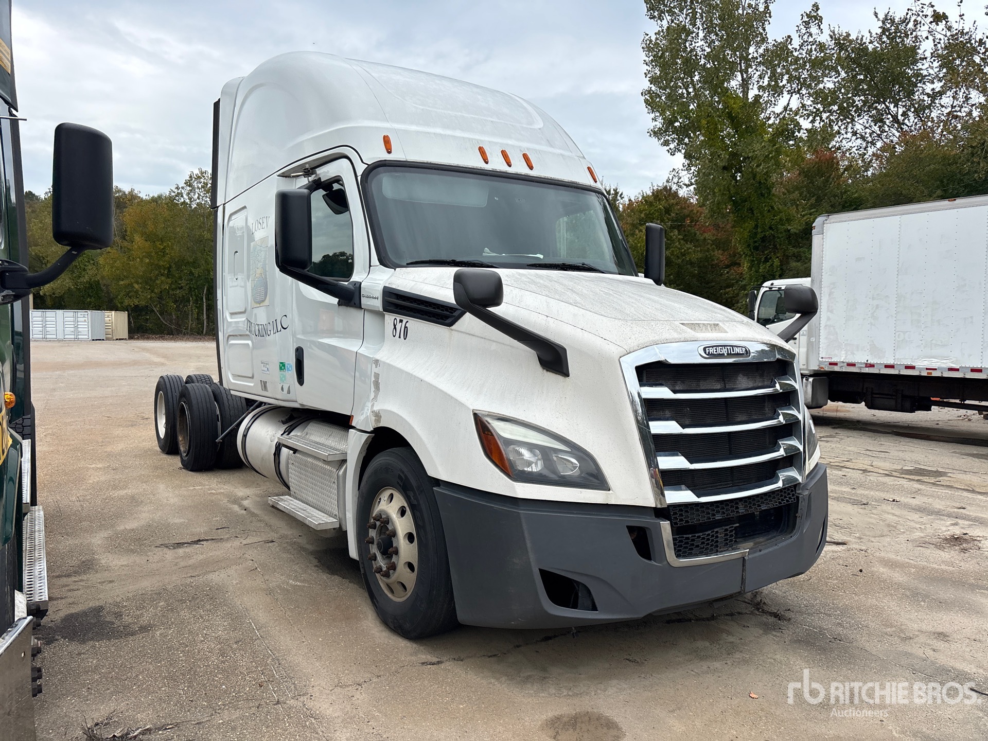 2019 Freightliner CASCADIA 126