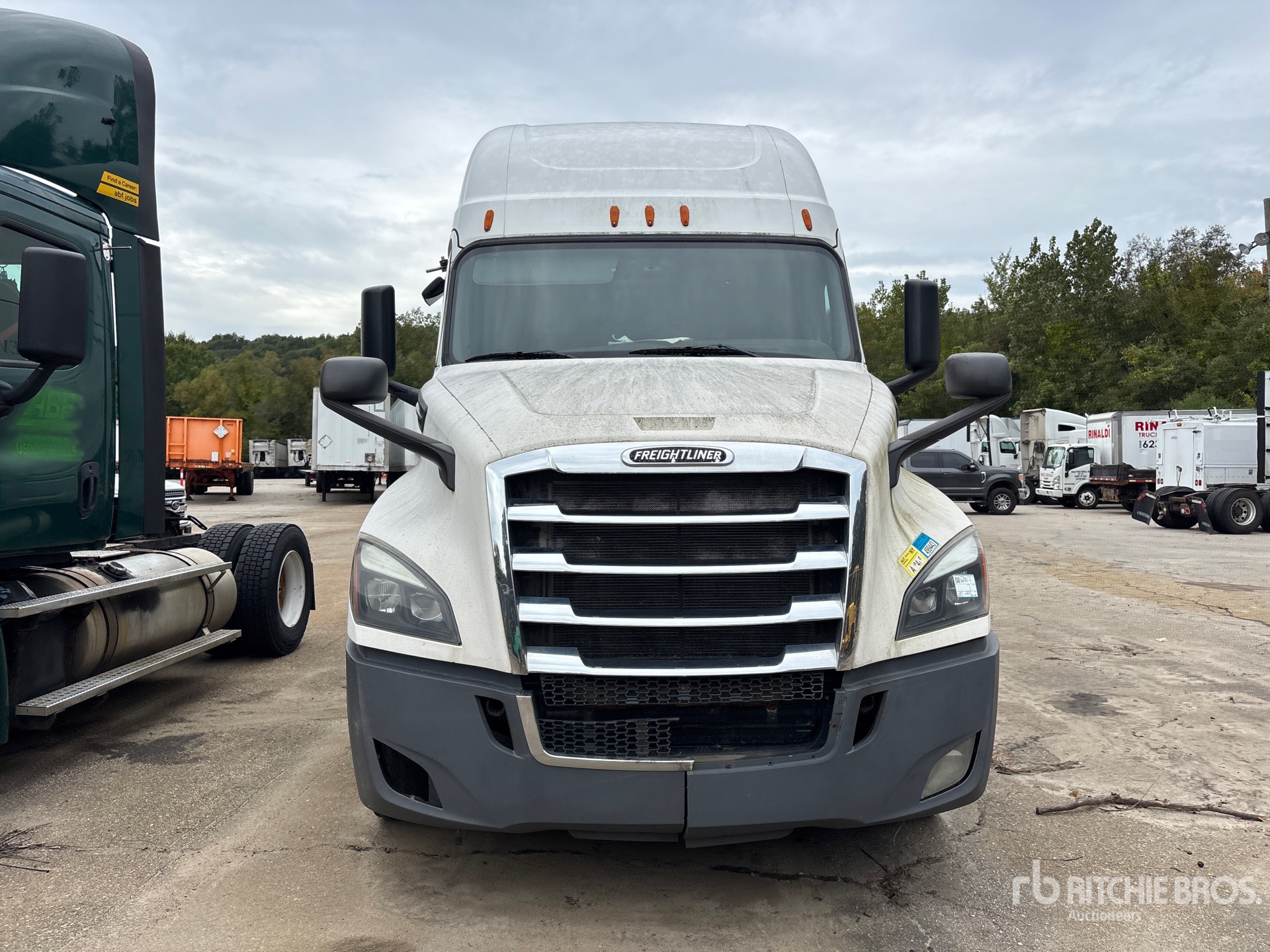 2019 Freightliner CASCADIA 126