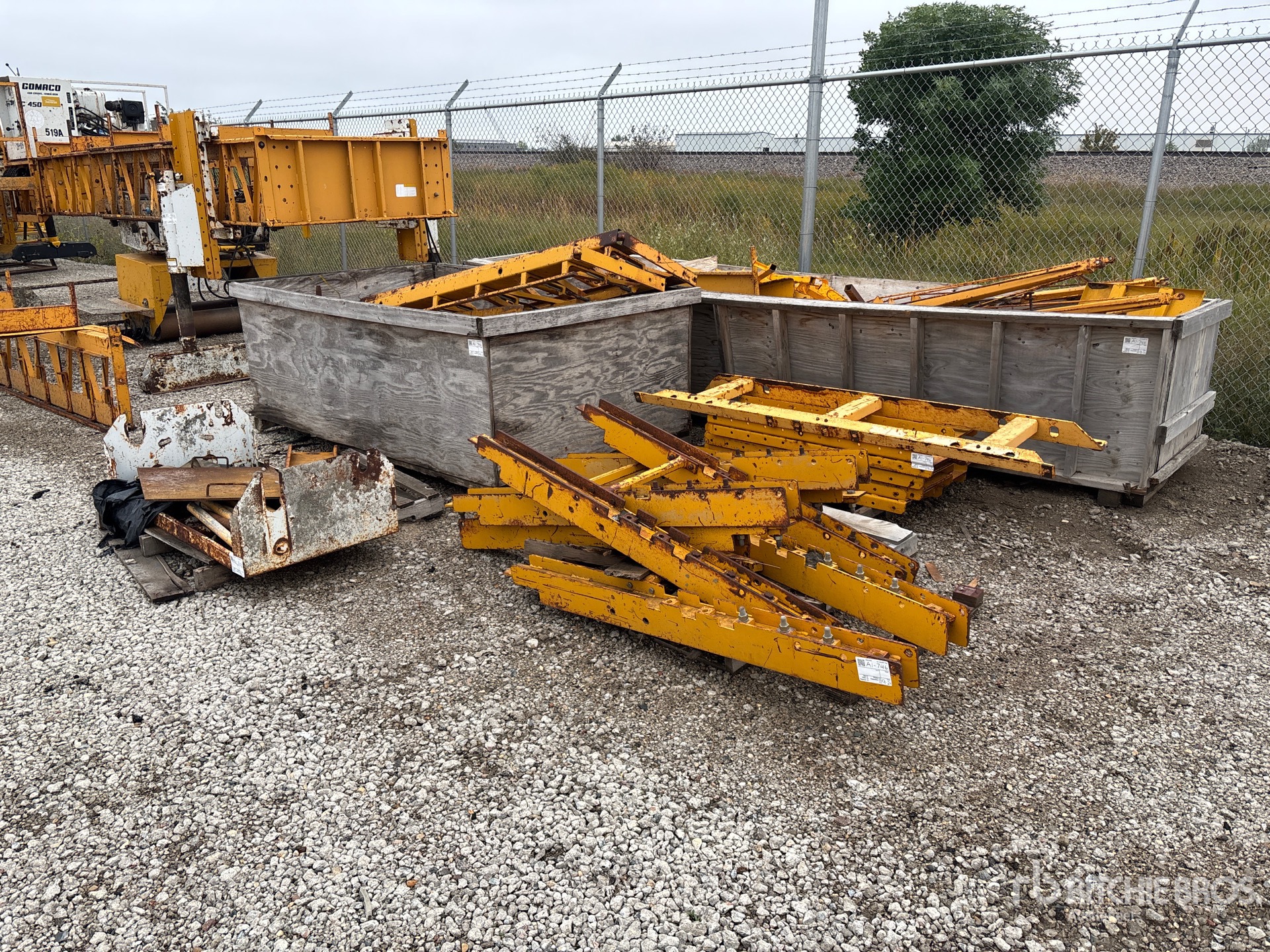 Photo of Gomaco C-450 Bridge Deck Finisher Parts