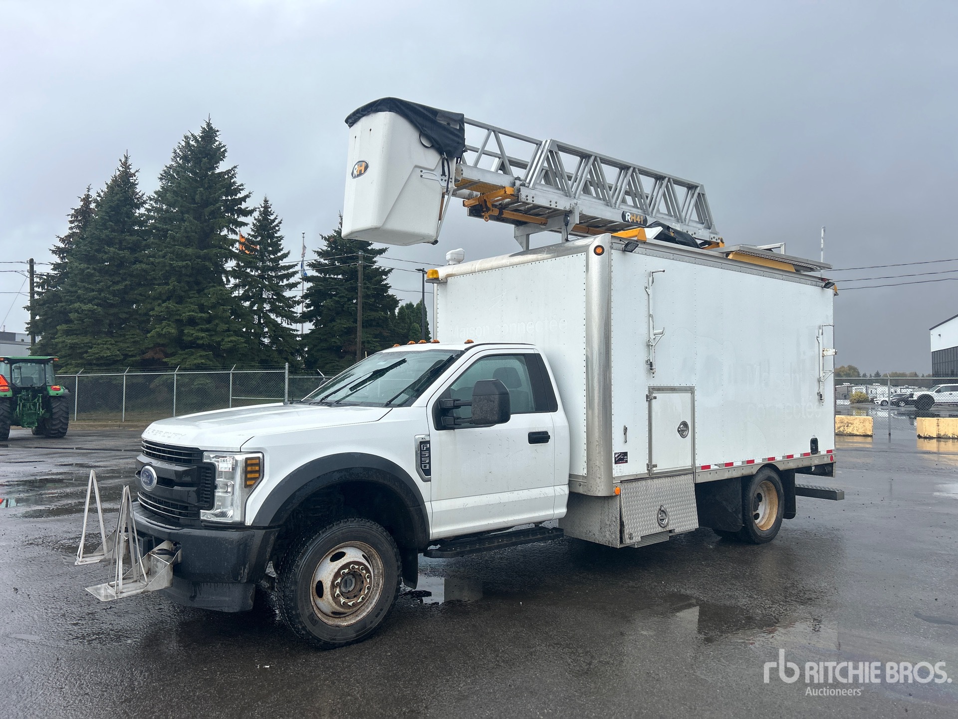 Photo of 2019 Ford F-550