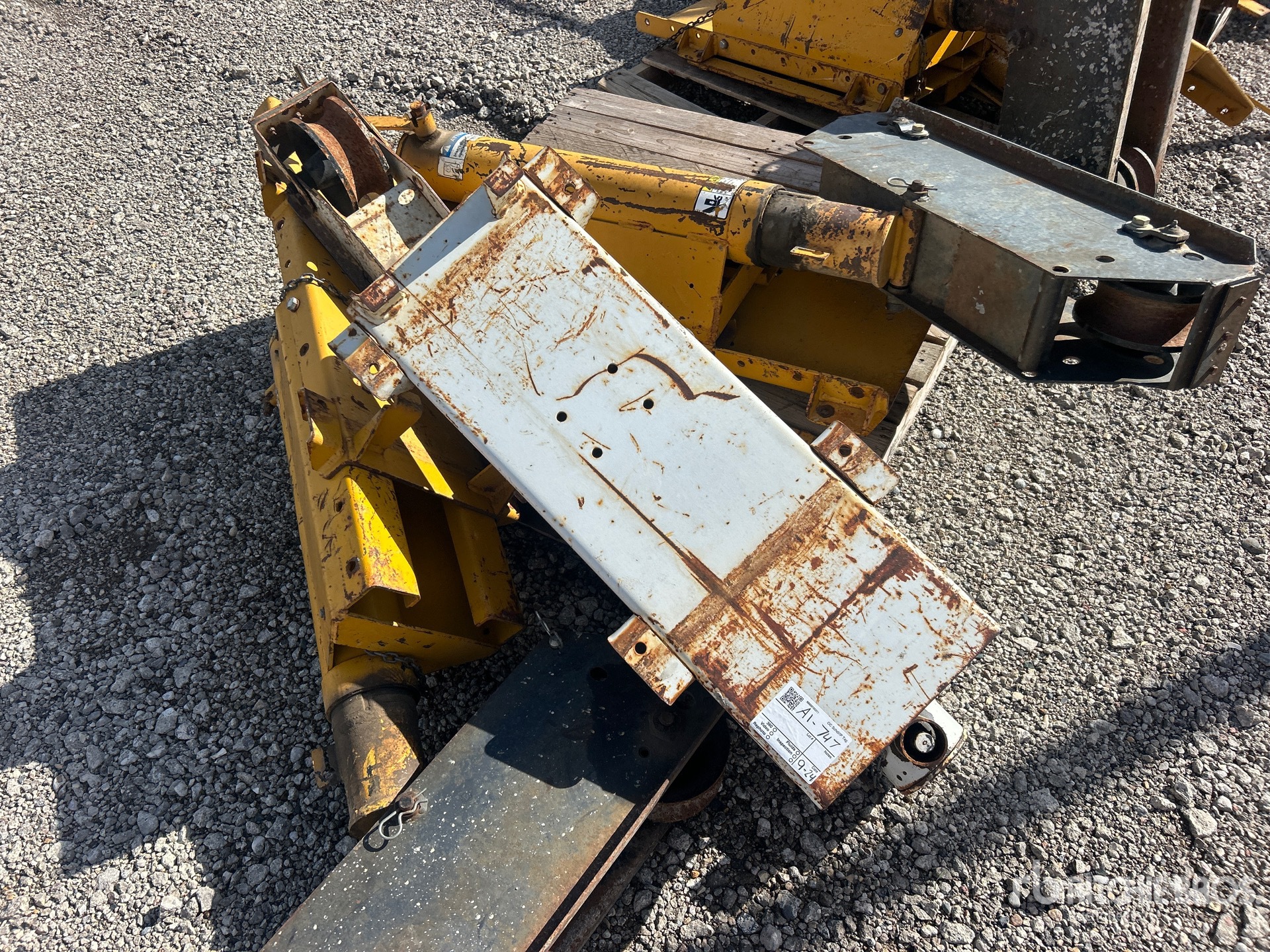 Gomaco QUANTITY OF BRIDGE DECK LEGS