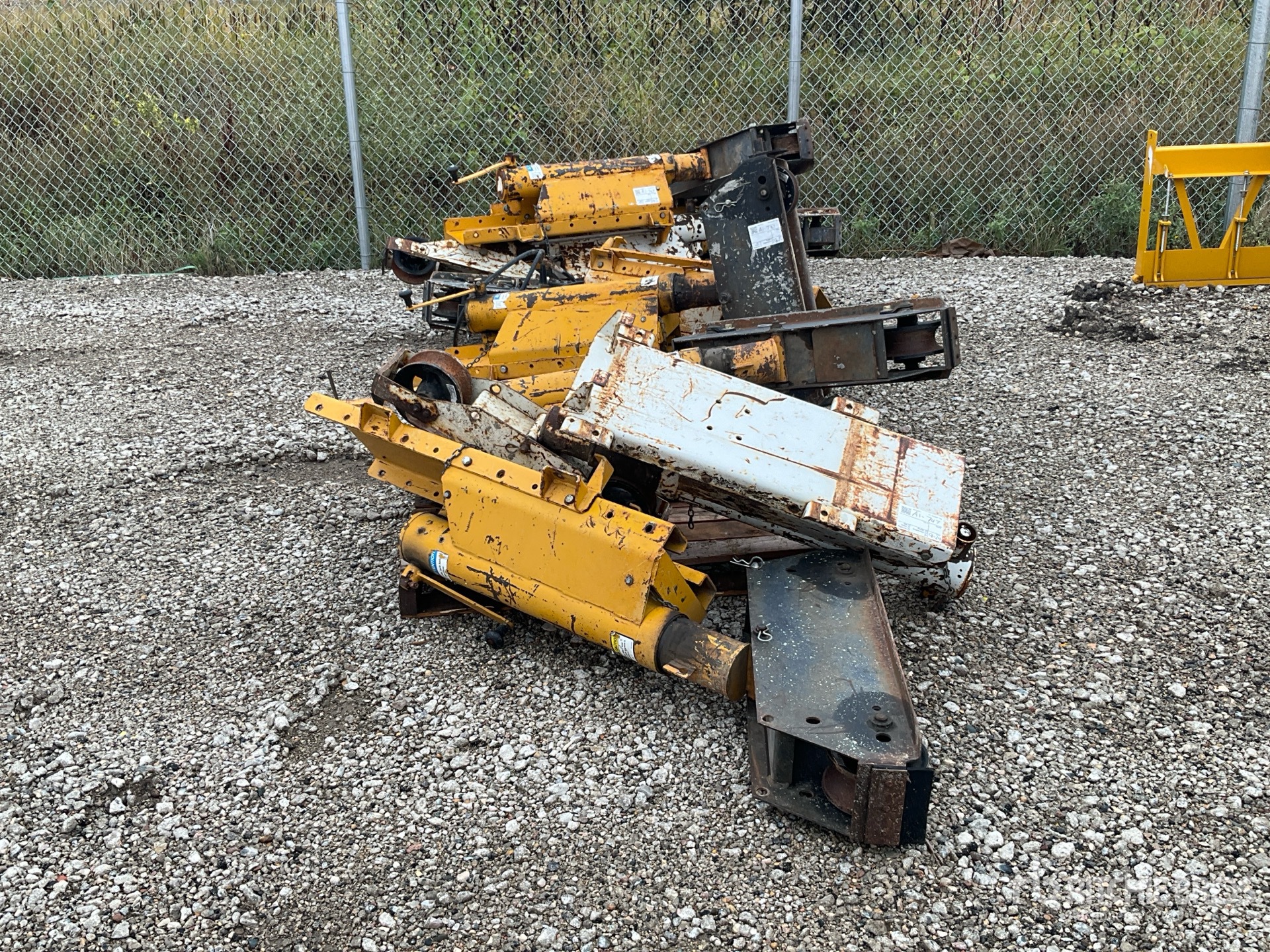Photo of Gomaco Quantity of Bridge Deck Legs
