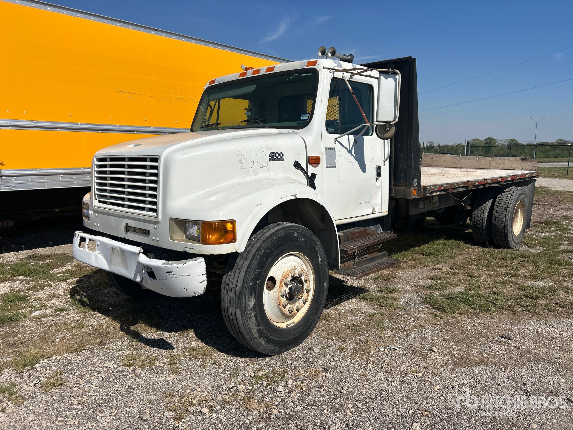 2001 International 4700