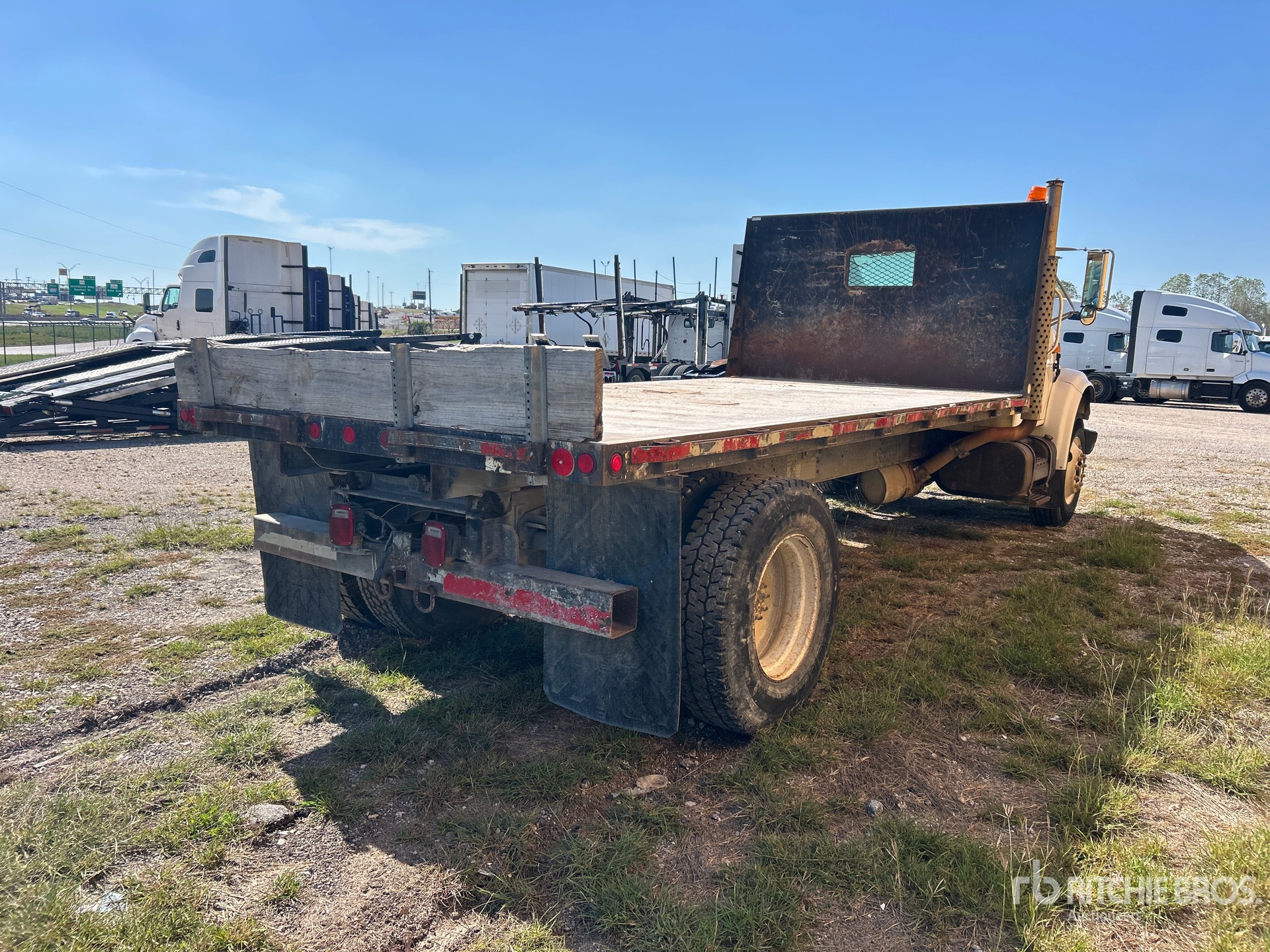 2001 International 4700