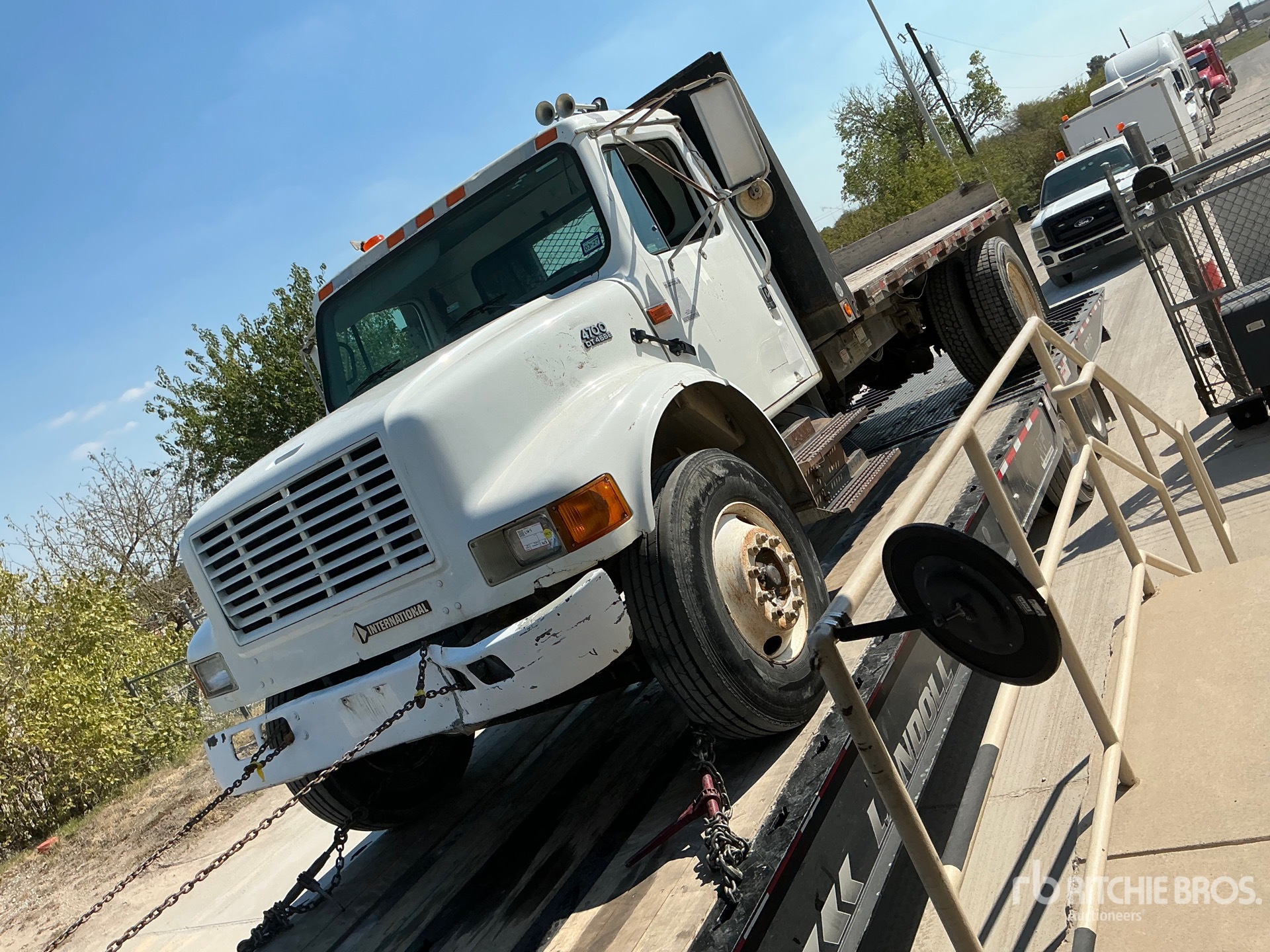 Photo of 2001 International 4700