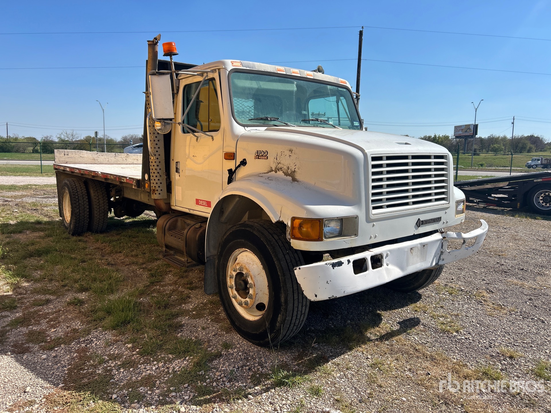 2001 International 4700