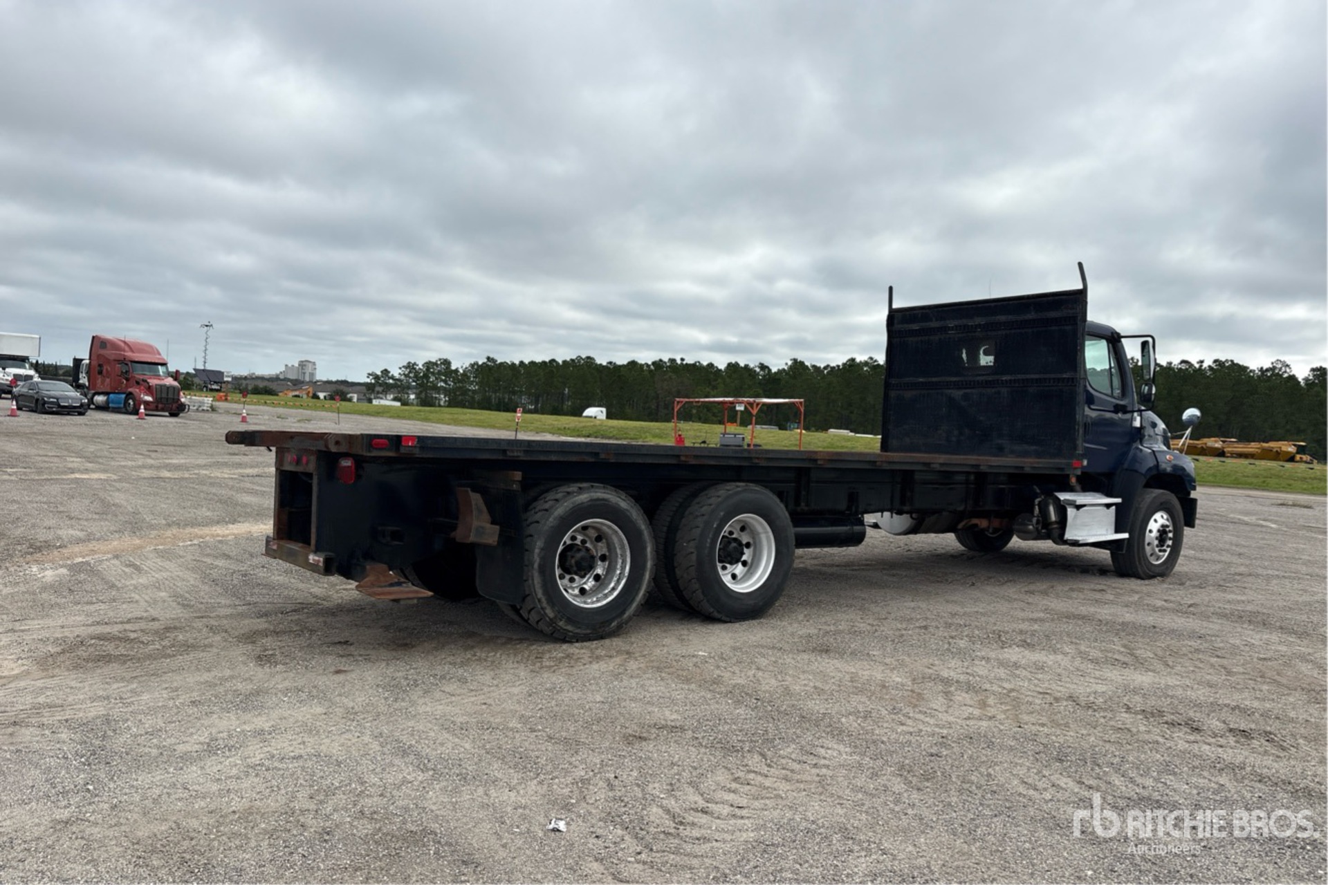 2015 Freightliner 114SD