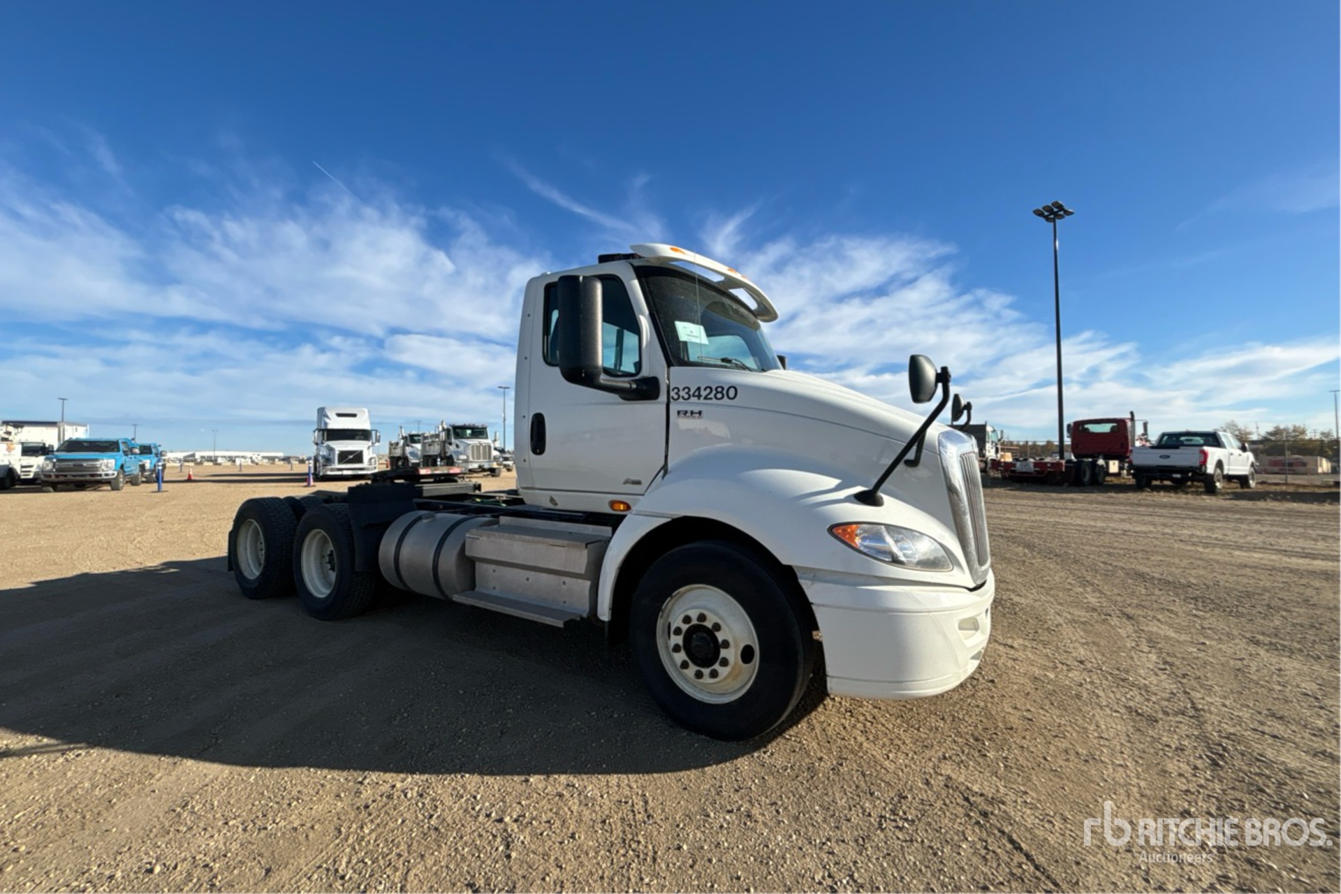 2019 International RH613