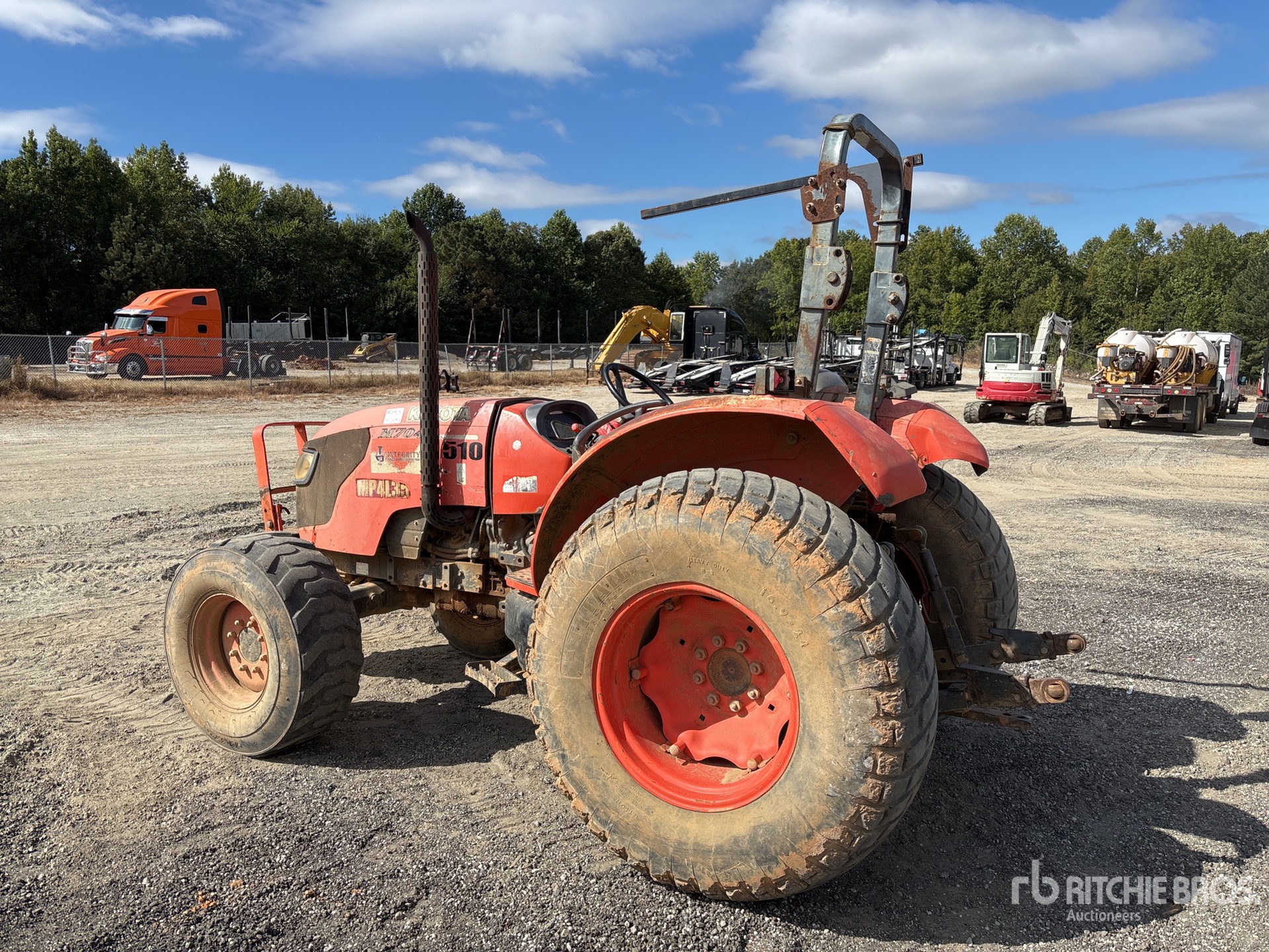 2012 Kubota M7040HD-1