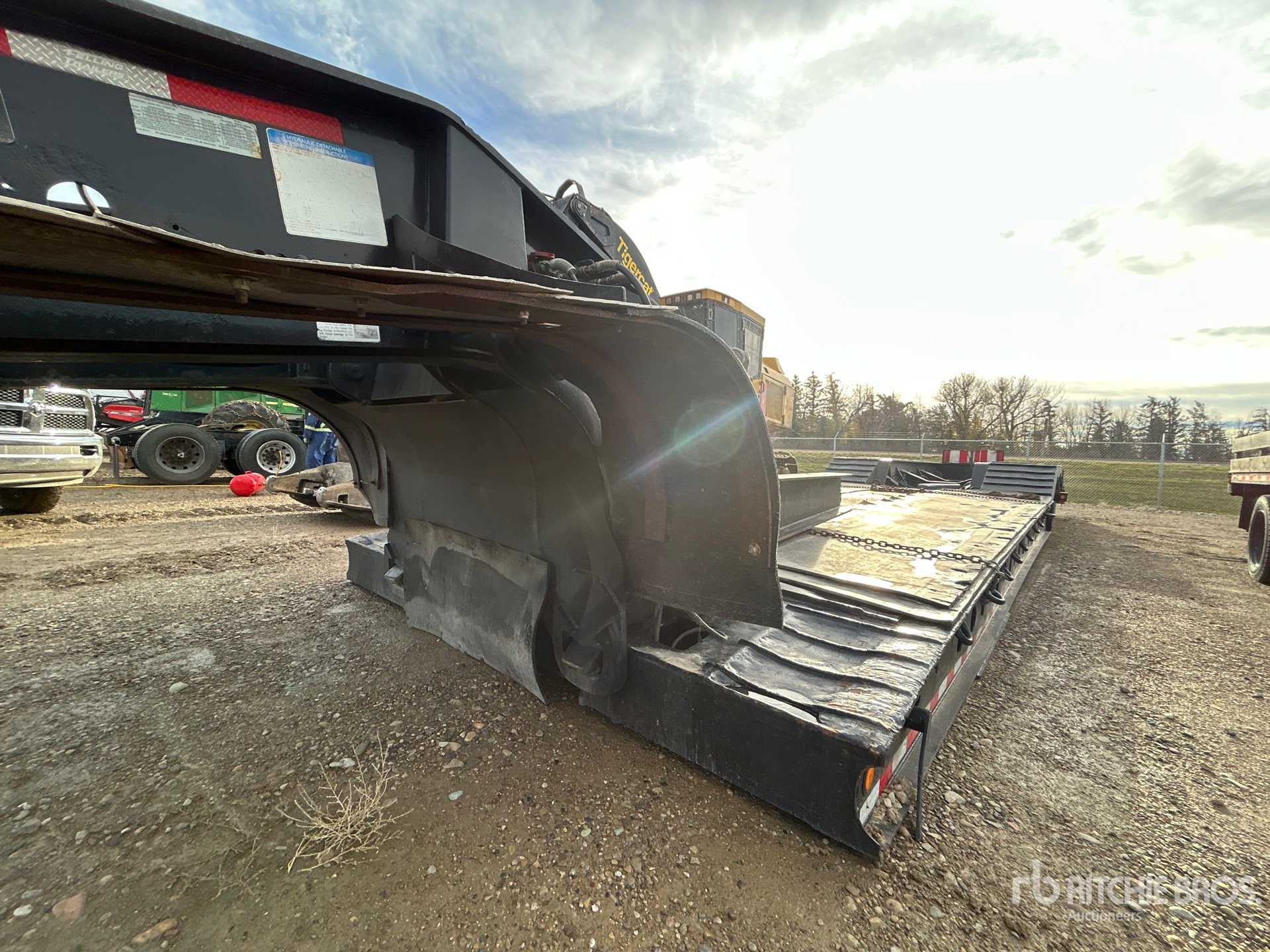 2012 Felling Trailers, Inc. XF1103HDG