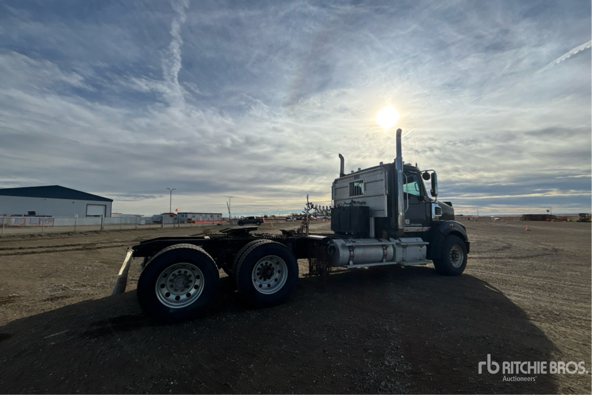 2012 Freightliner CORONADO SD