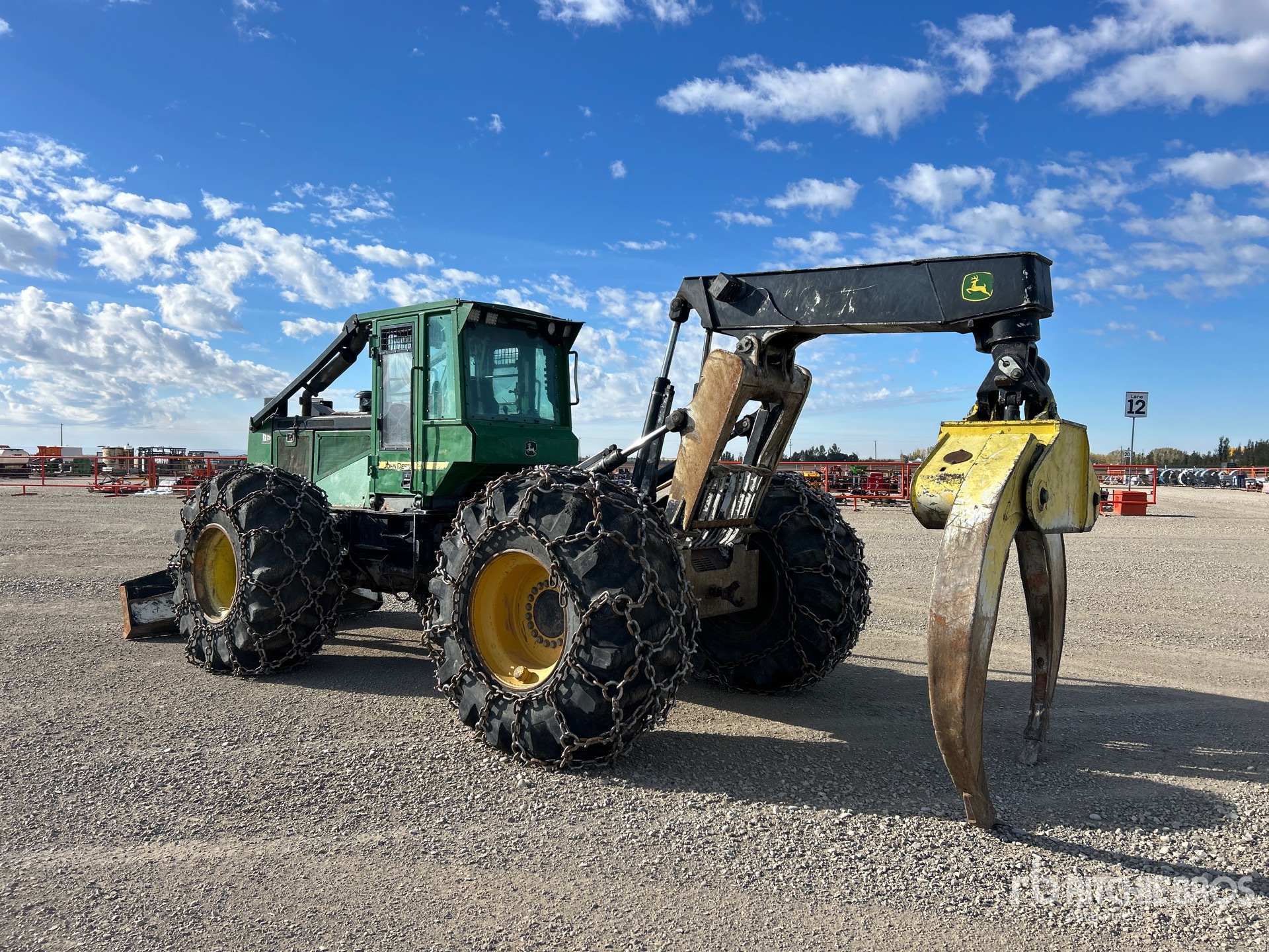 2006 John Deere 748G III