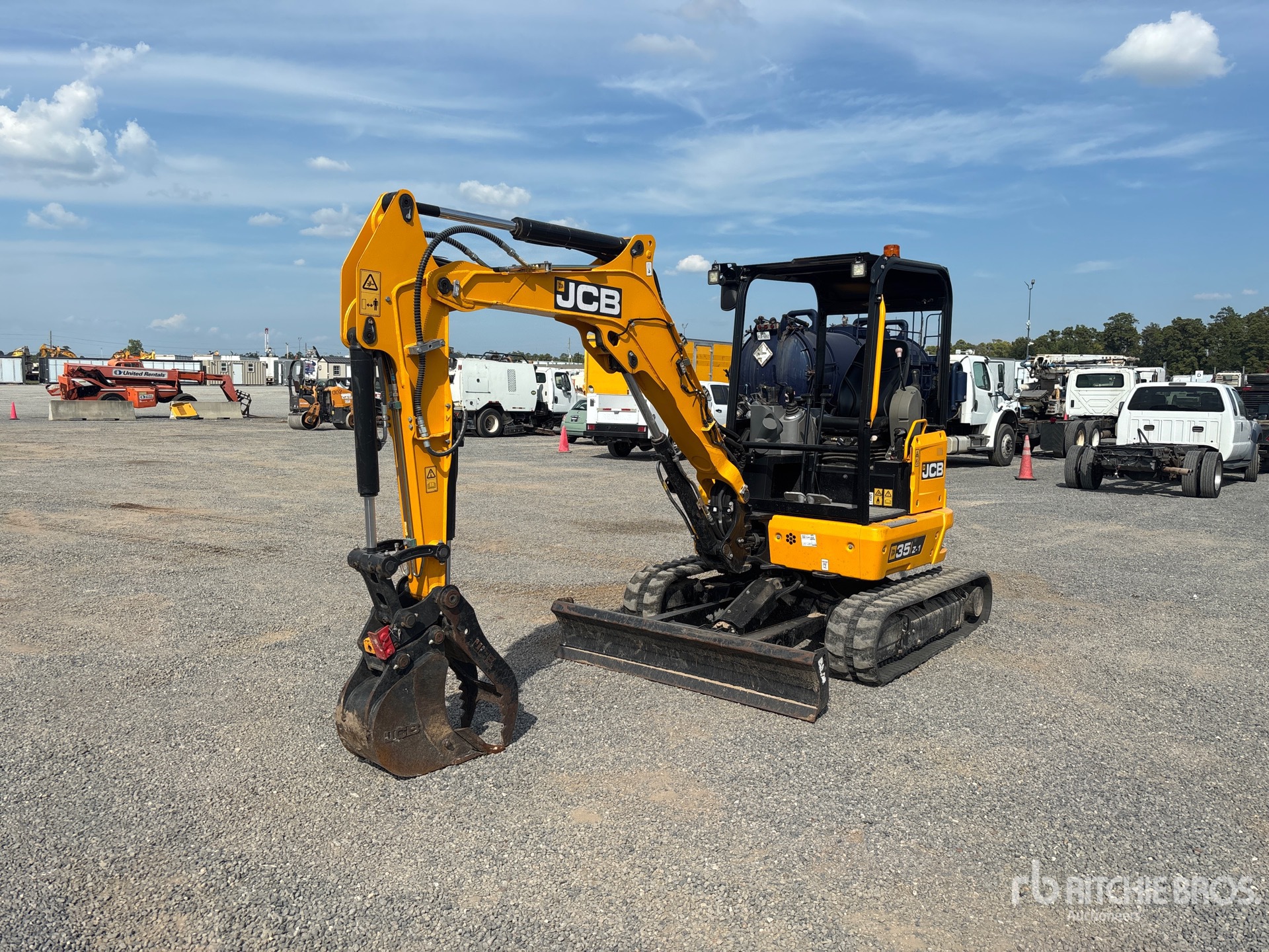 Photo of 2024 JCB 35Z-1