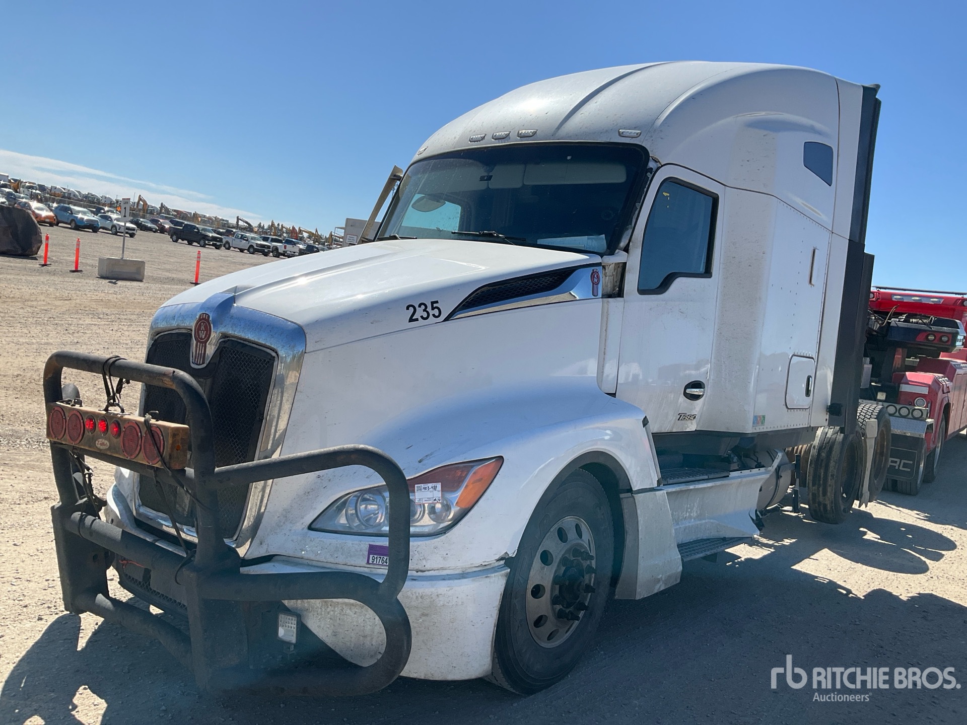 2023 Kenworth T-680