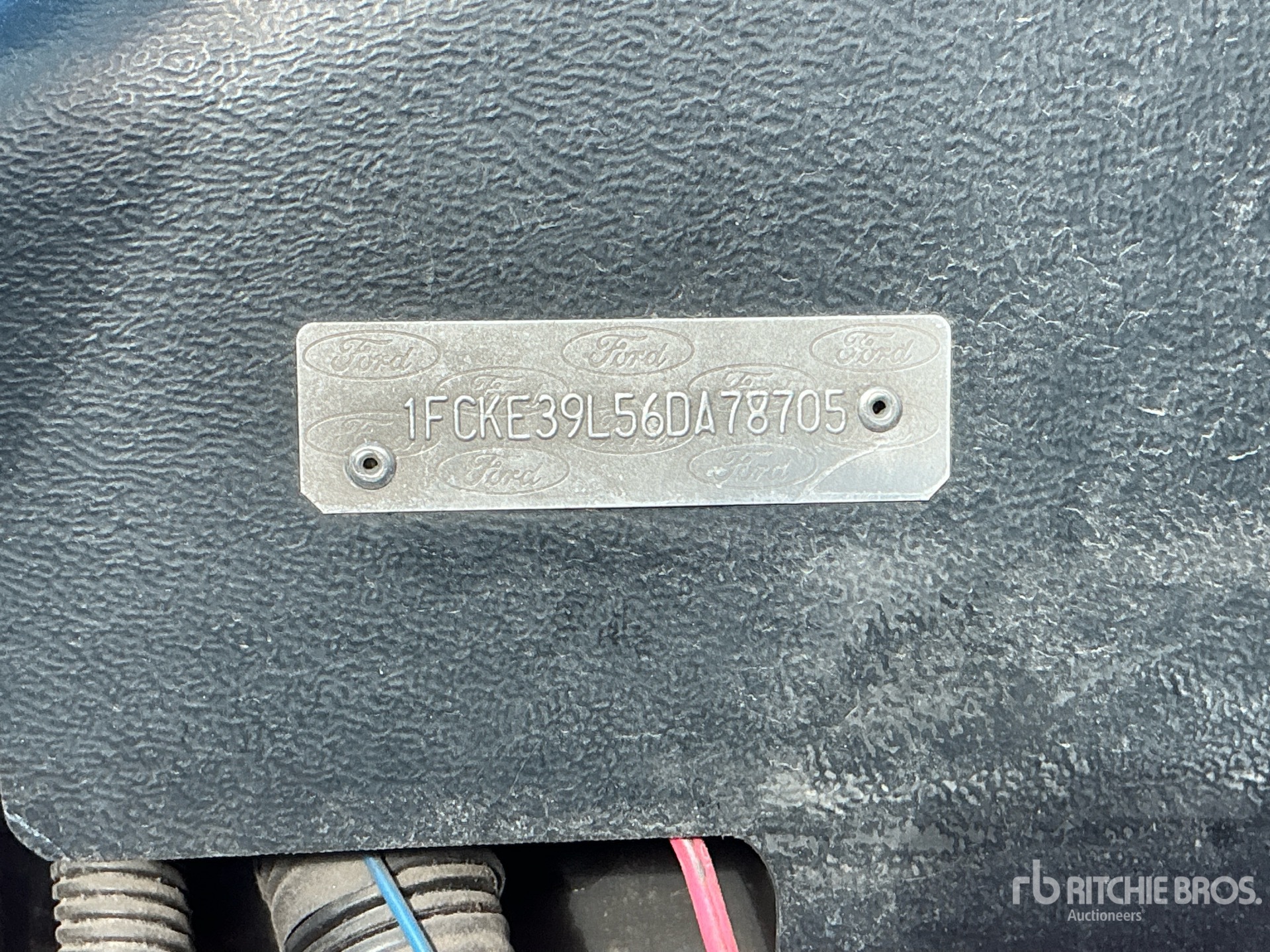 2006 Ford E-350
