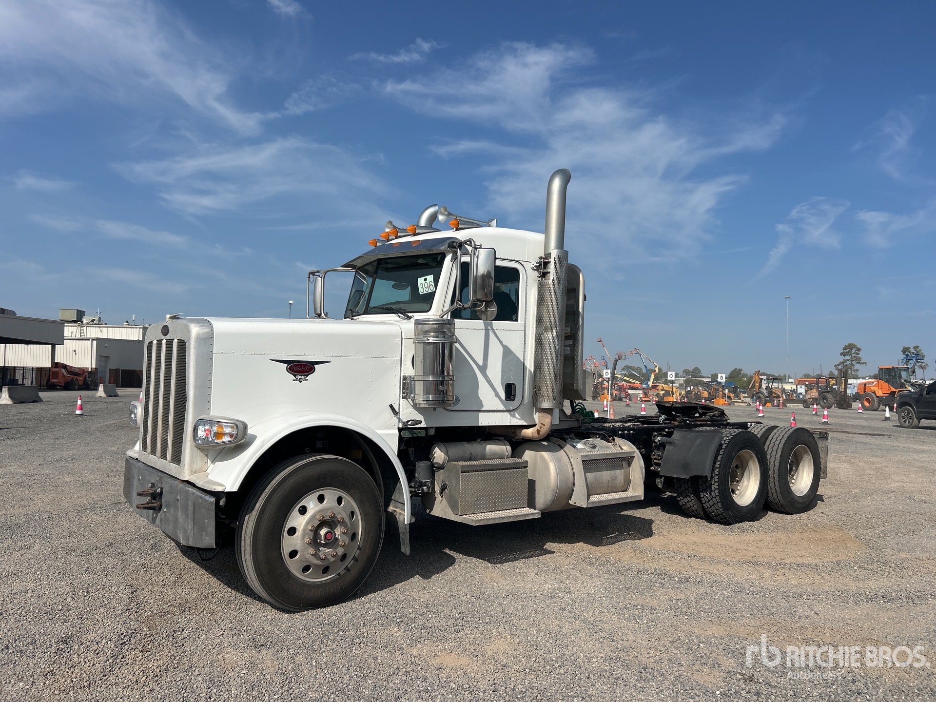 2017 Peterbilt 389
