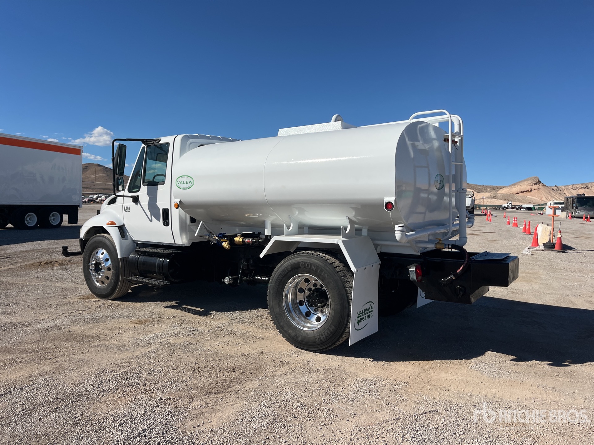 2005 International 4300